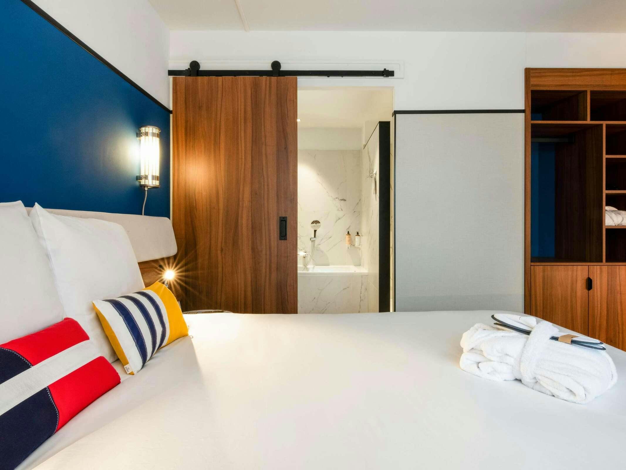 Hotel Hôtel Mercure Caen Centre Port De Plaisance photo 4