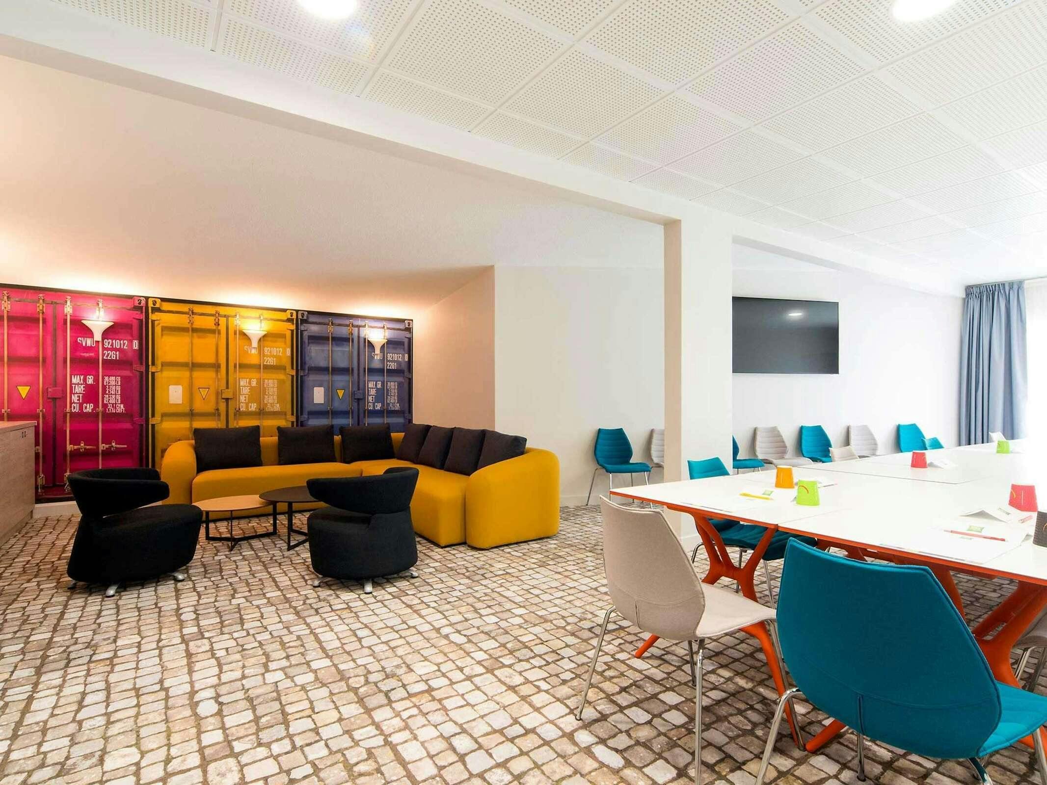 Hotel Ibis Styles La Rochelle Centre photo 1