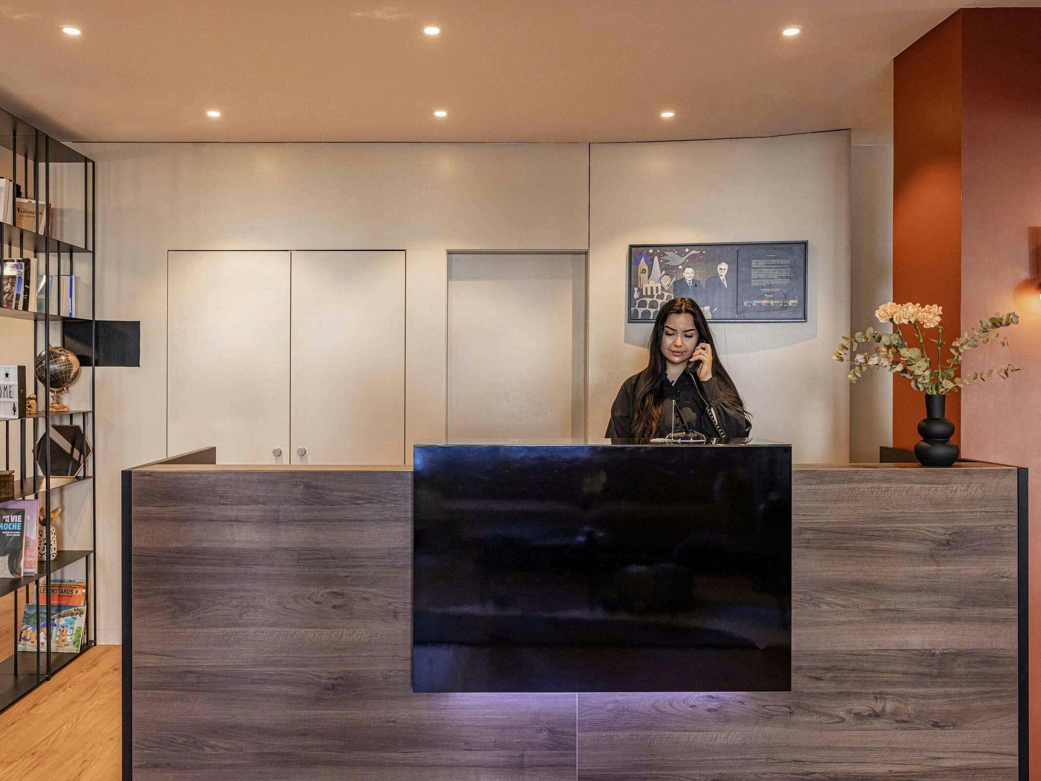 Hotel ibis Sion Hotel photo 2