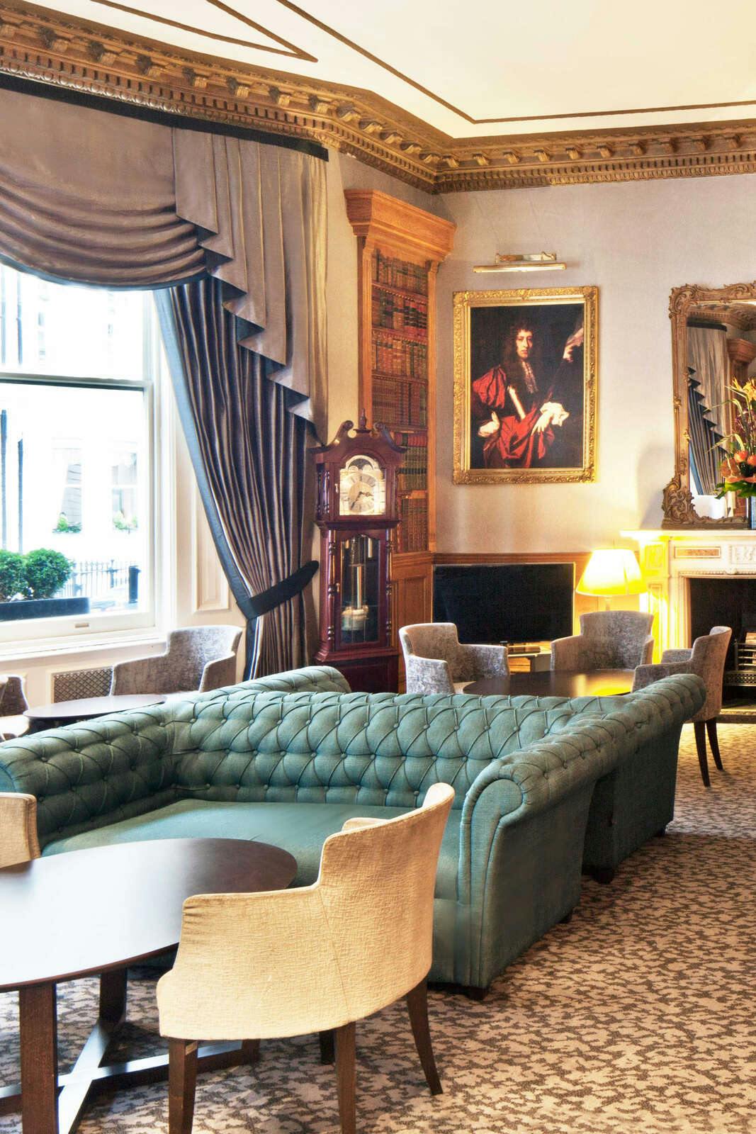 Gem Strathmore Hotel