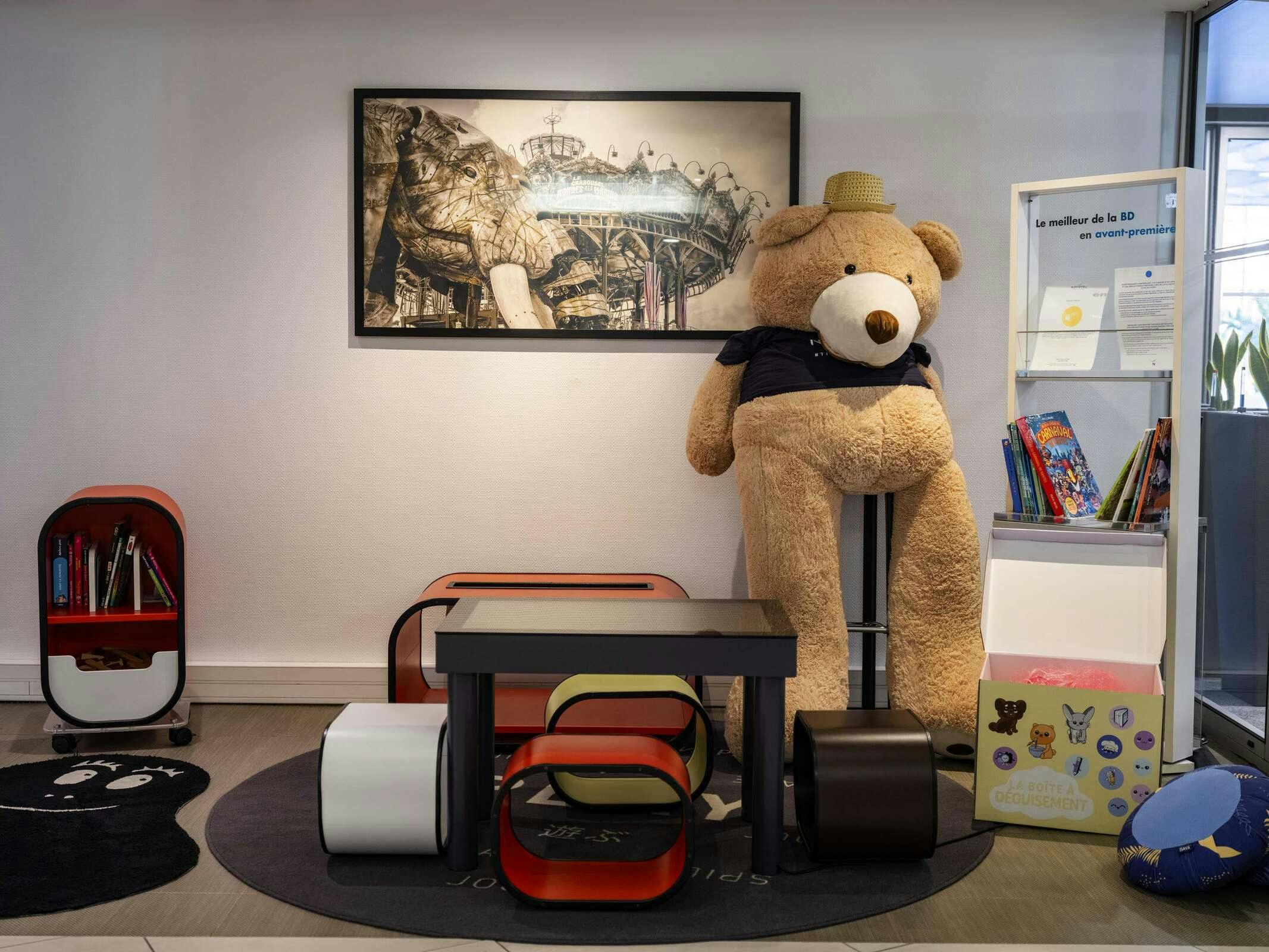 Hotel Novotel Nantes Centre Gare photo 1