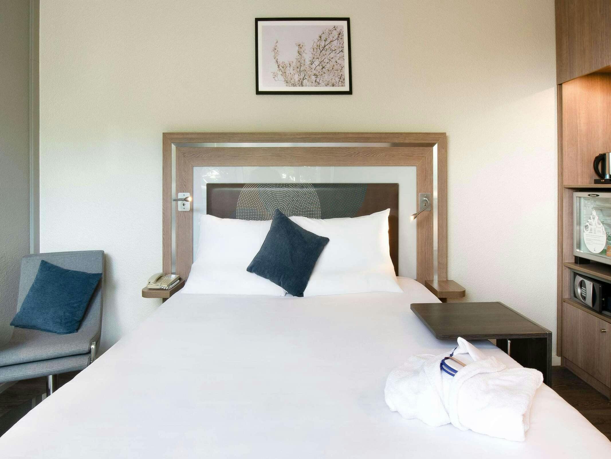 Hotel Novotel Senart Golf De Greenparc photo 5