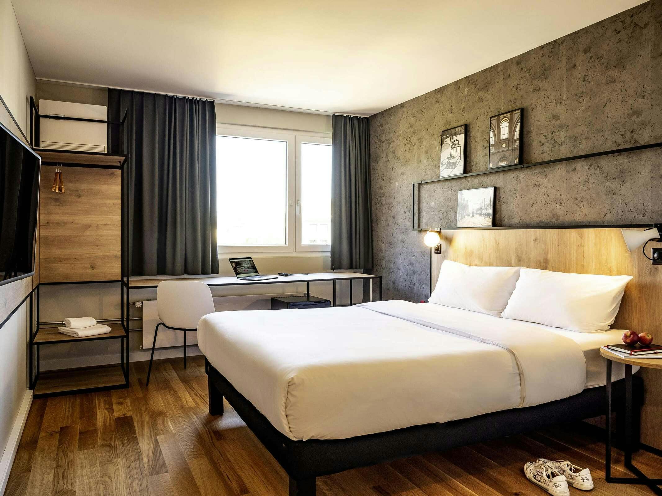 Hotel Ibis Zurich Adliswil photo 3