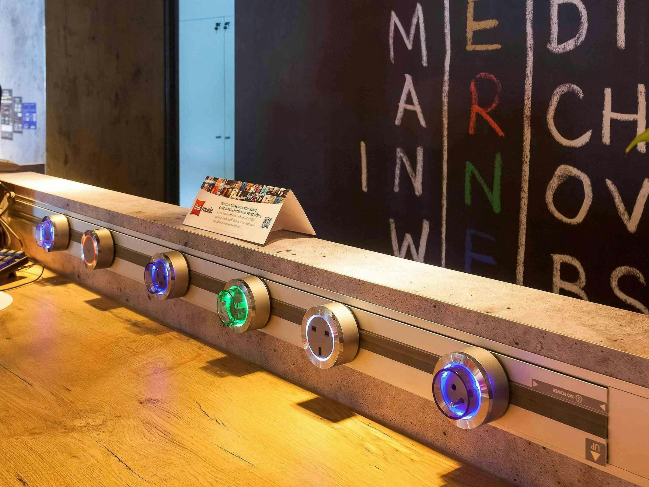 Hotel Ibis Cherbourg La Glacerie photo 3