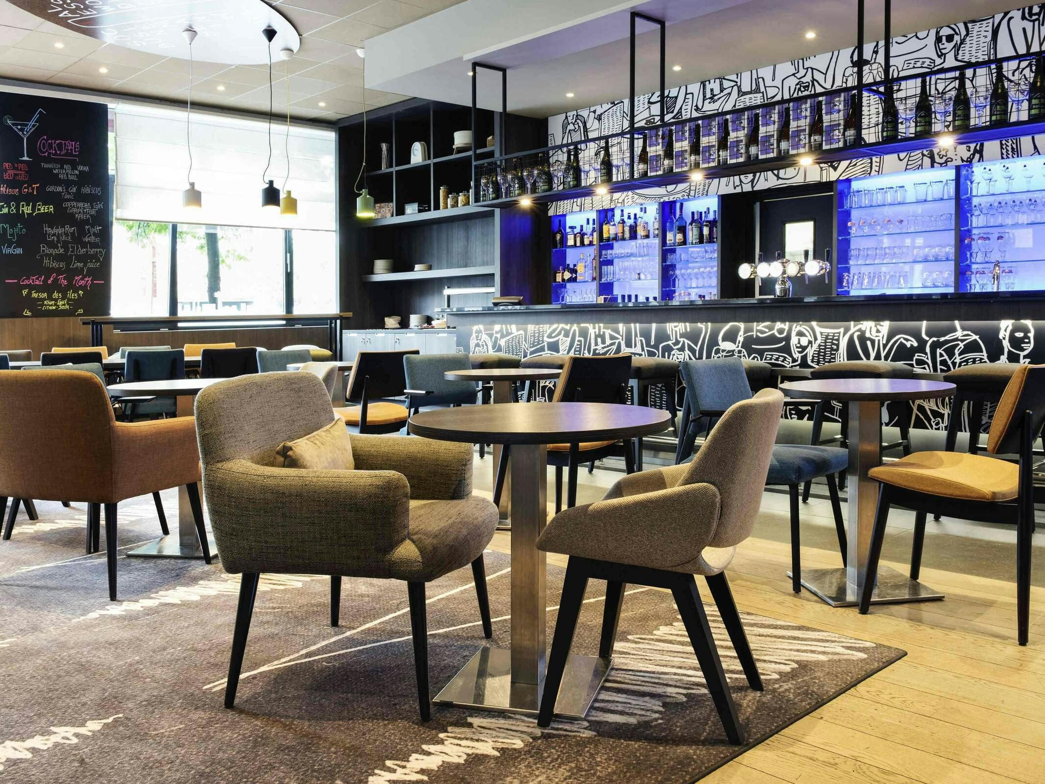 Hotel Ibis Brussels Centre Gare Midi photo 2