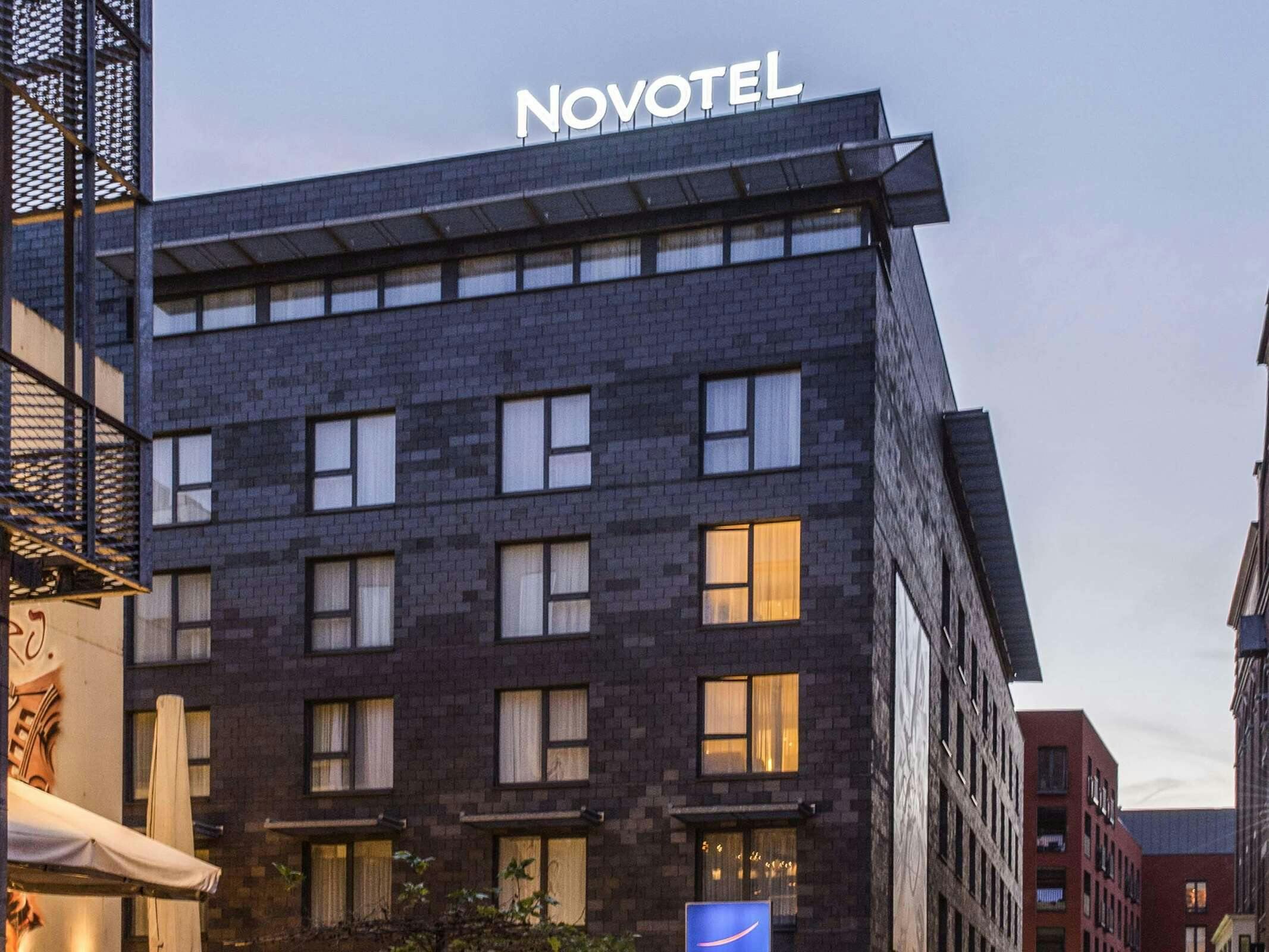 Hotel Novotel Mechelen Centrum photo 2