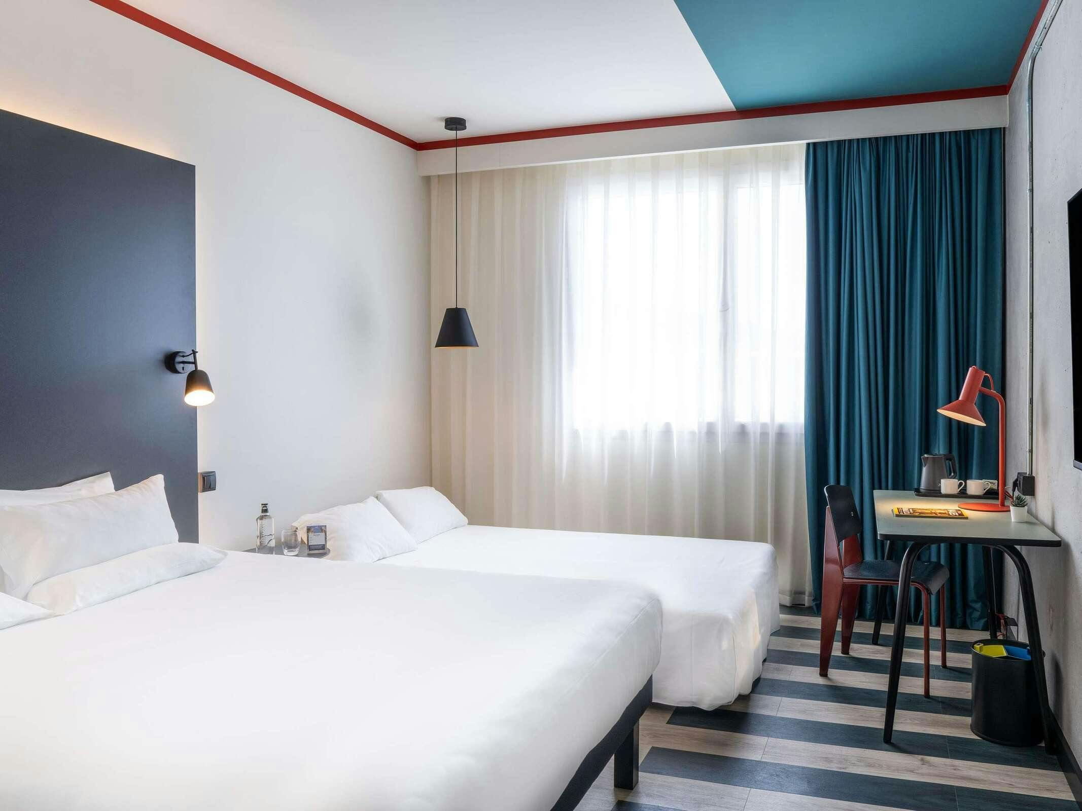 Hotel ibis Styles Barcelona SJ Despi photo 5
