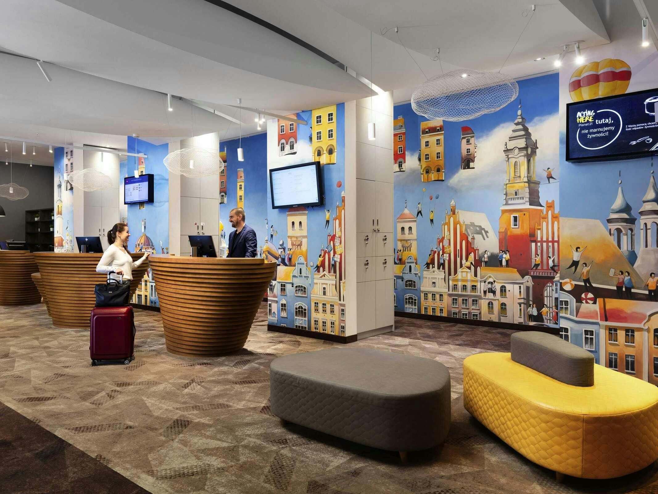 Hotel Novotel Poznan Centrum photo 2