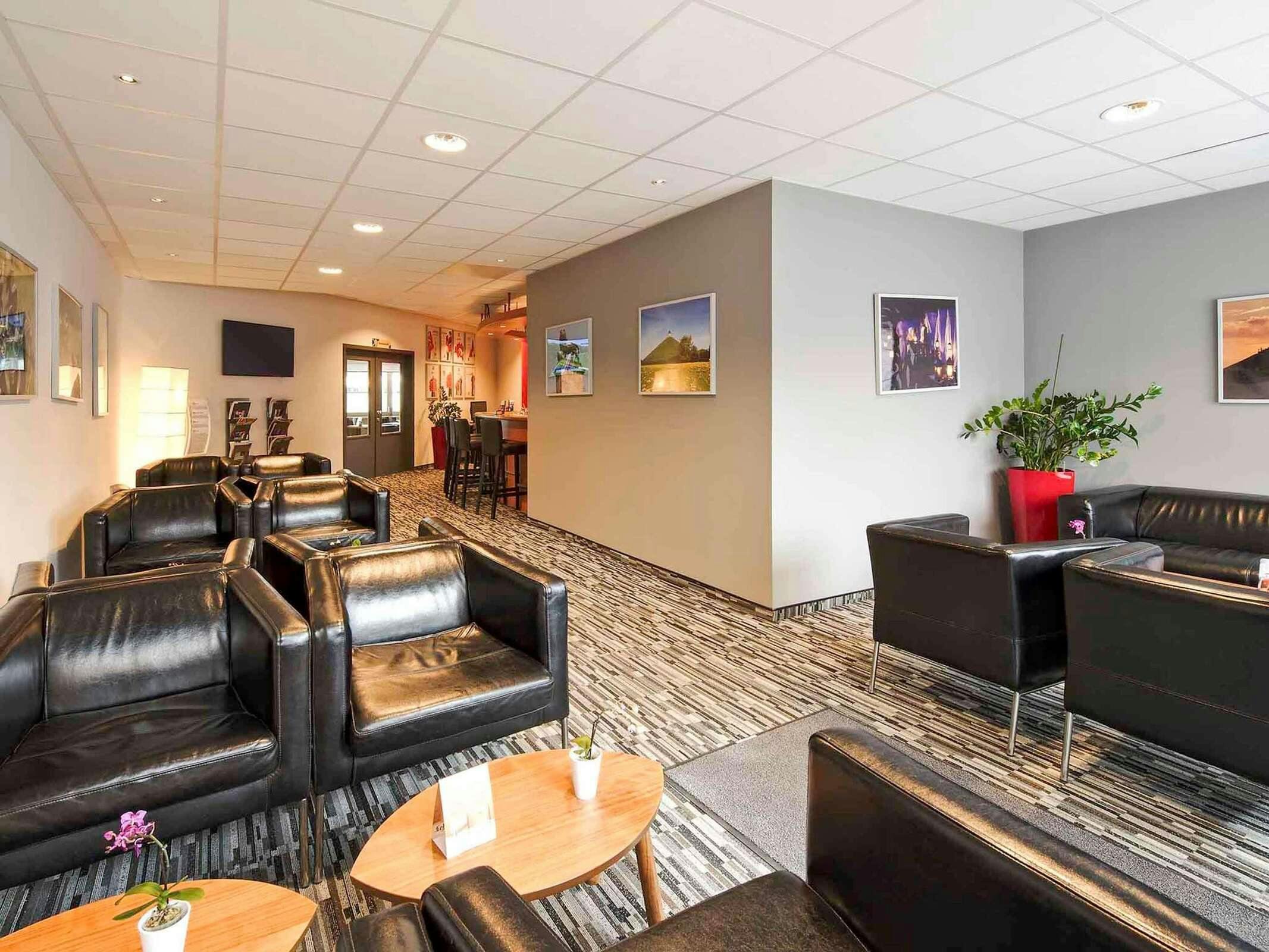 Hotel Ibis Brussels Waterloo photo 1