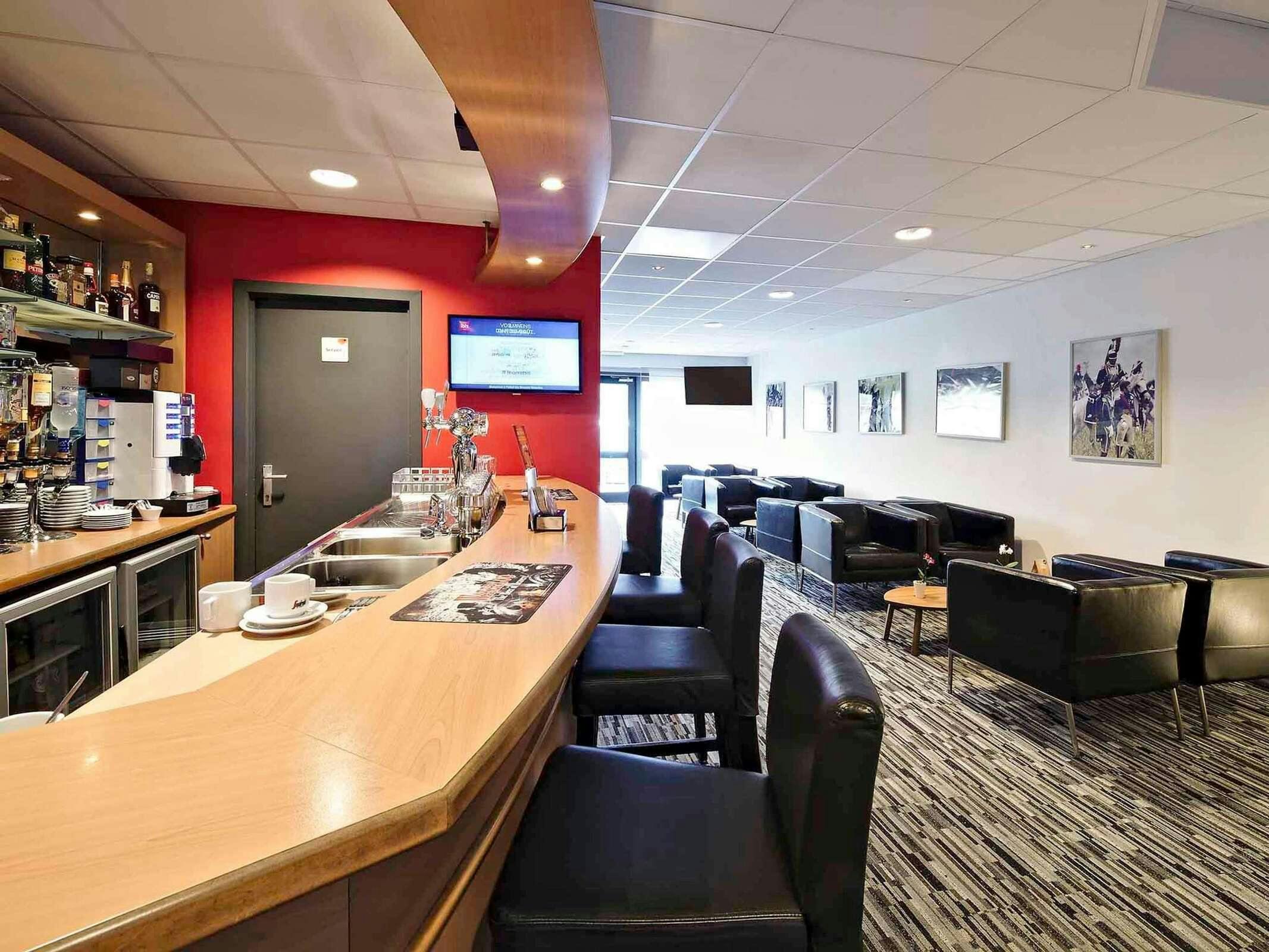 Hotel Ibis Brussels Waterloo photo 3