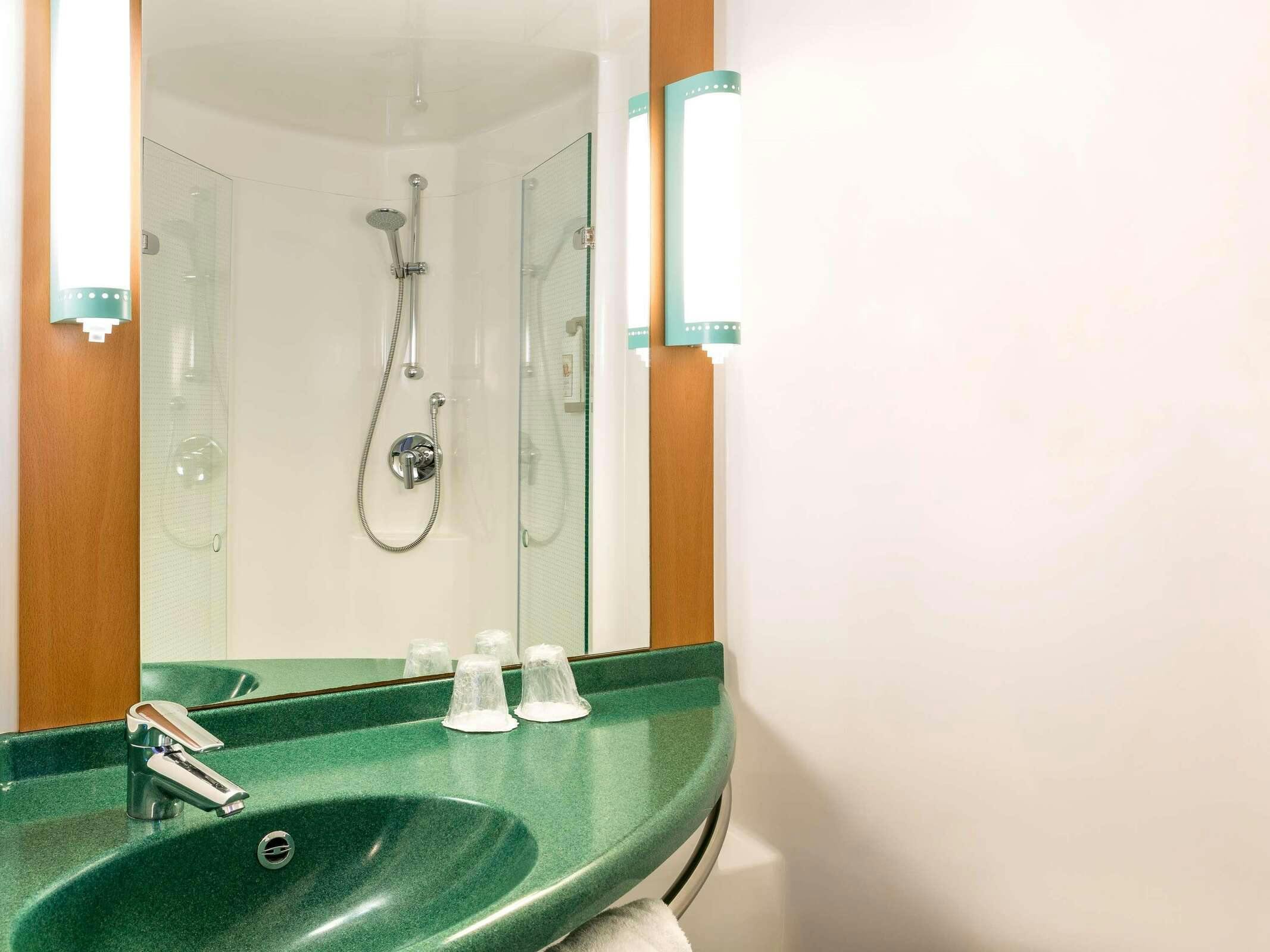 Hotel Ibis Leeds Centre Marlborough Street photo 5