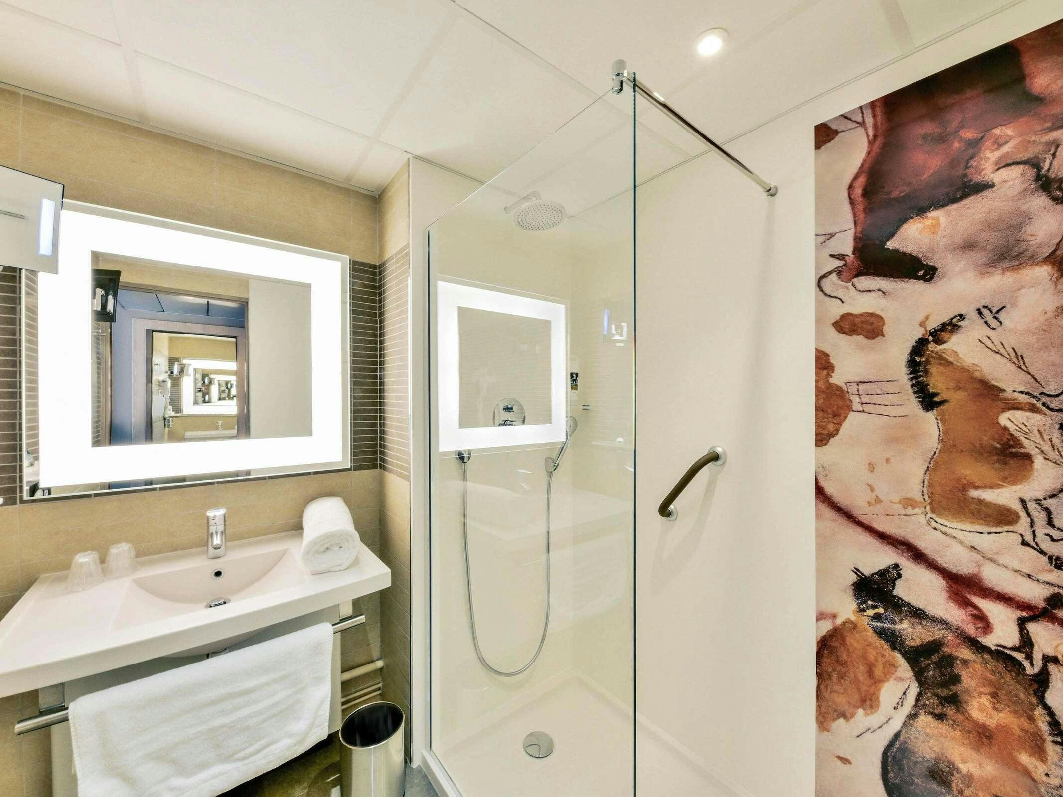 Hotel Hôtel Mercure Périgueux Centre photo 2