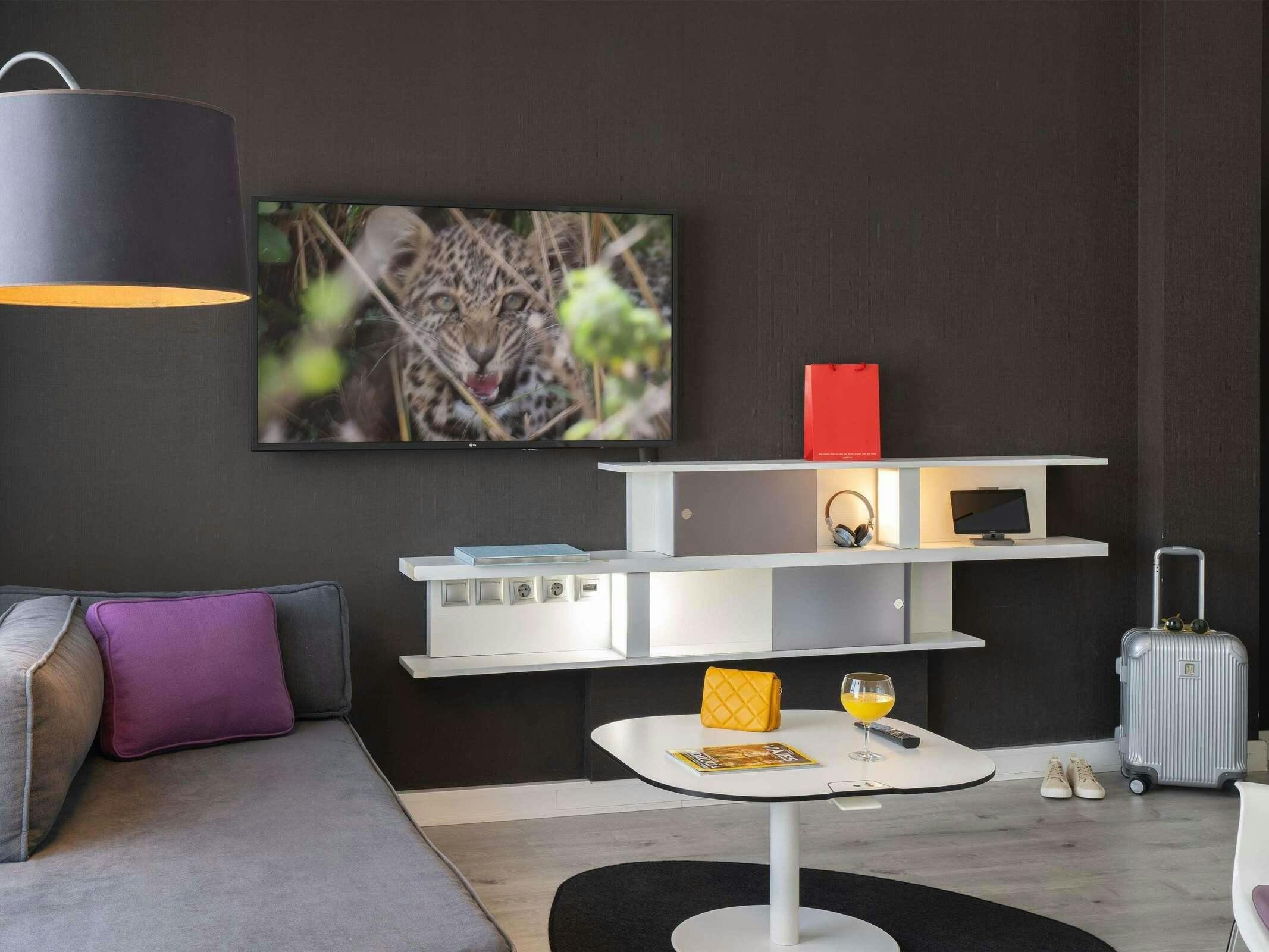 Hotel Novotel Suites Malaga Centro photo 3