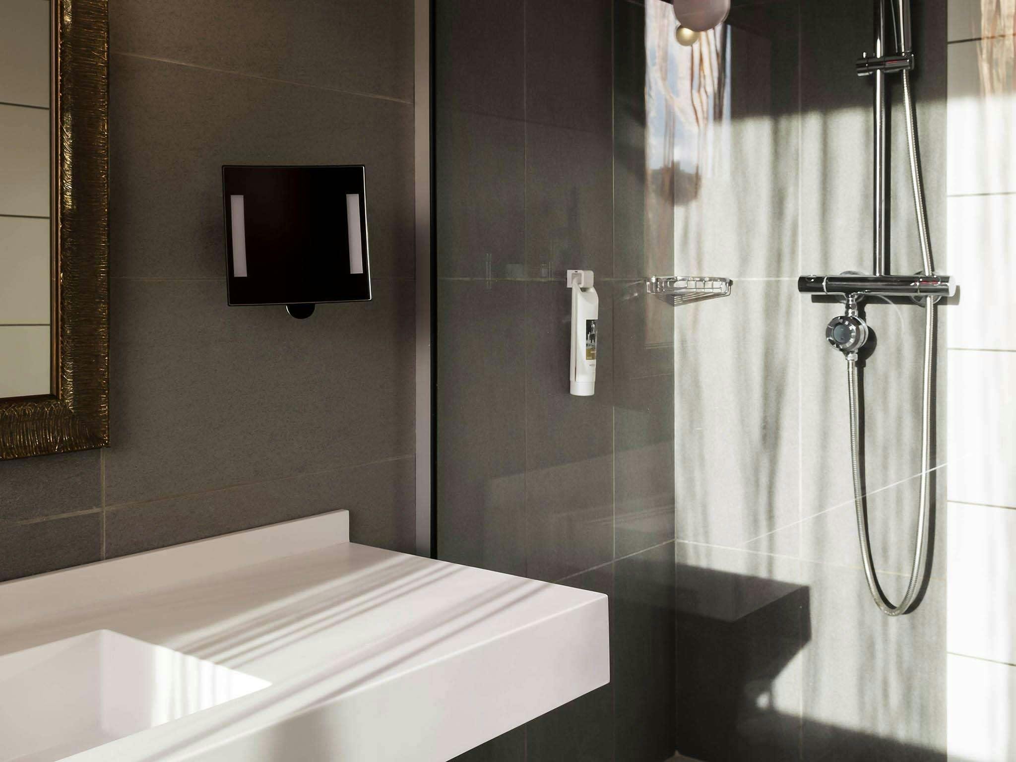 Hotel Hotel Mercure Lyon La Part Dieu photo 5