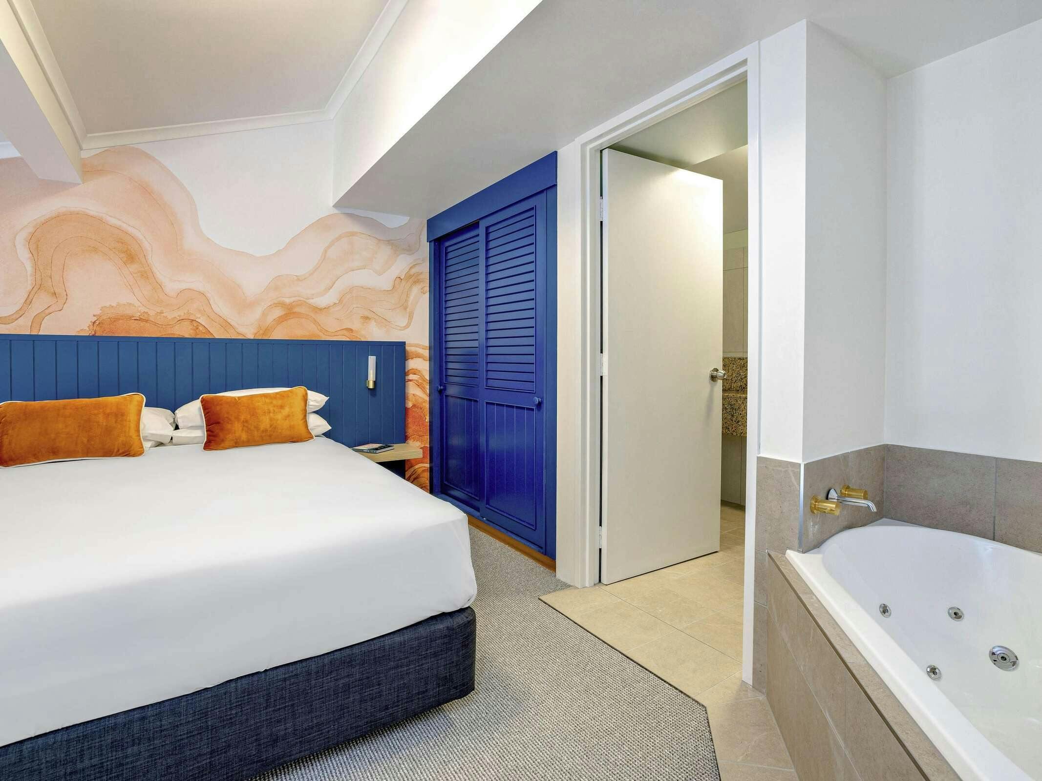 Hotel Mercure Cairns photo 3