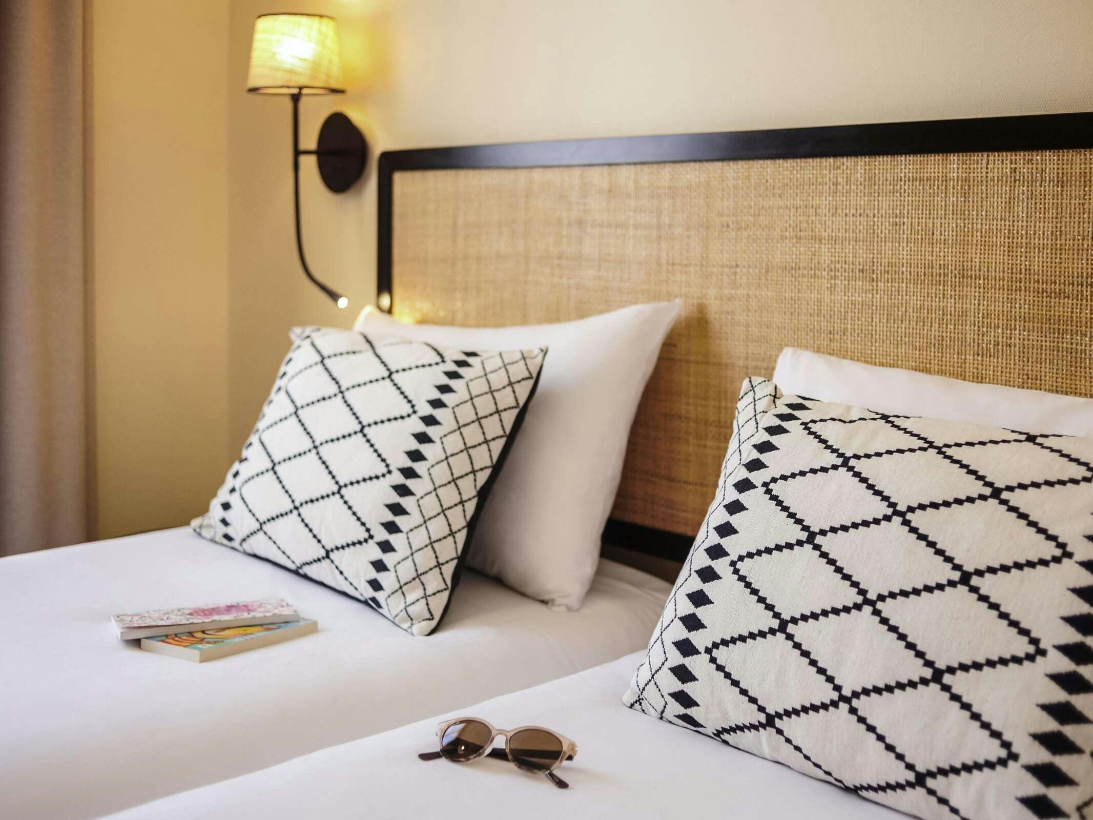 Hotel Ibis Styles Nantes Centre Place Graslin photo 3