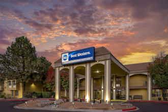 Hotel Best Western Airport Albuquerque InnSuites Hotel & Suites photo 2