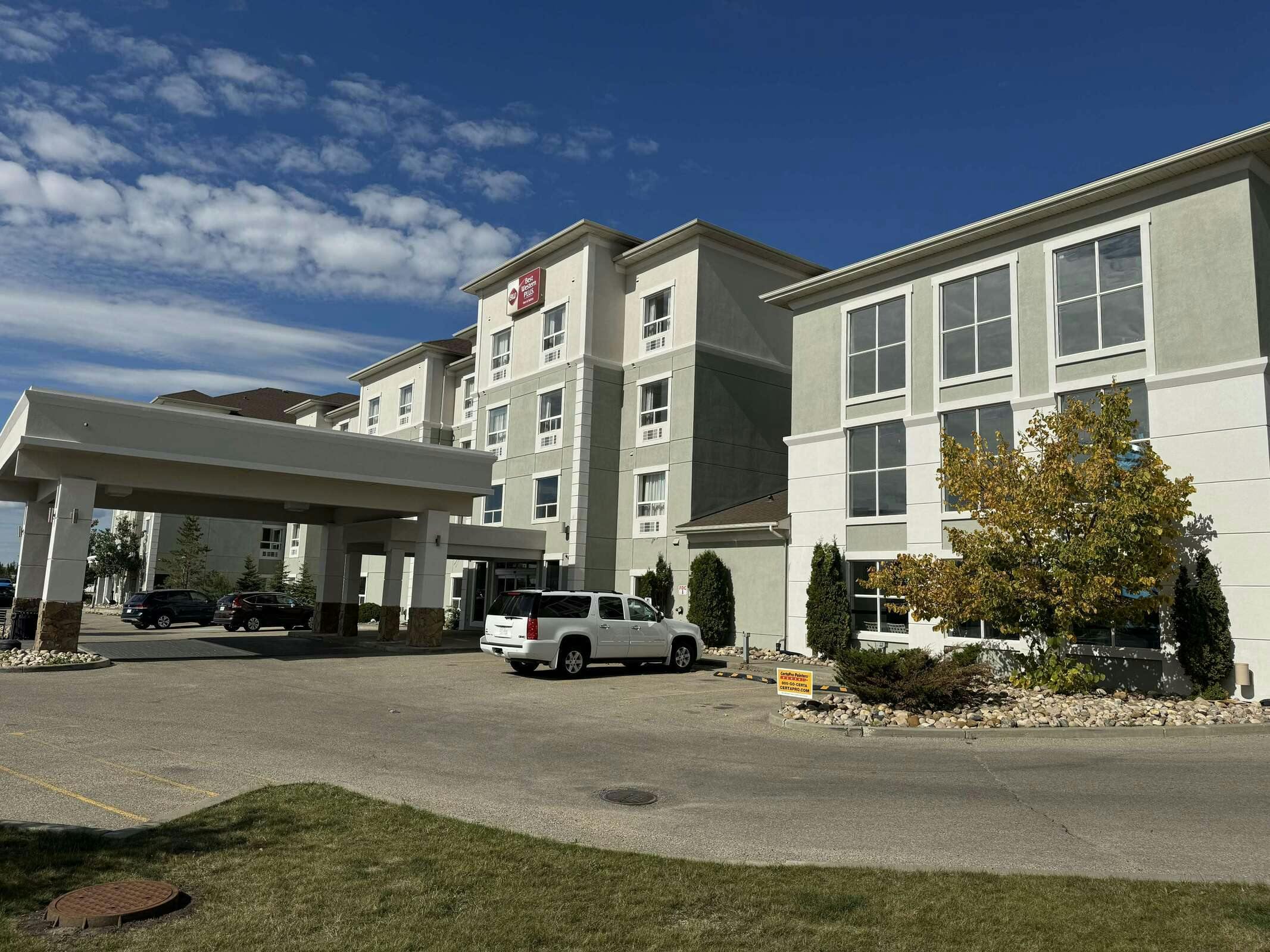 Best Western Plus South Edmonton Inn & Suites