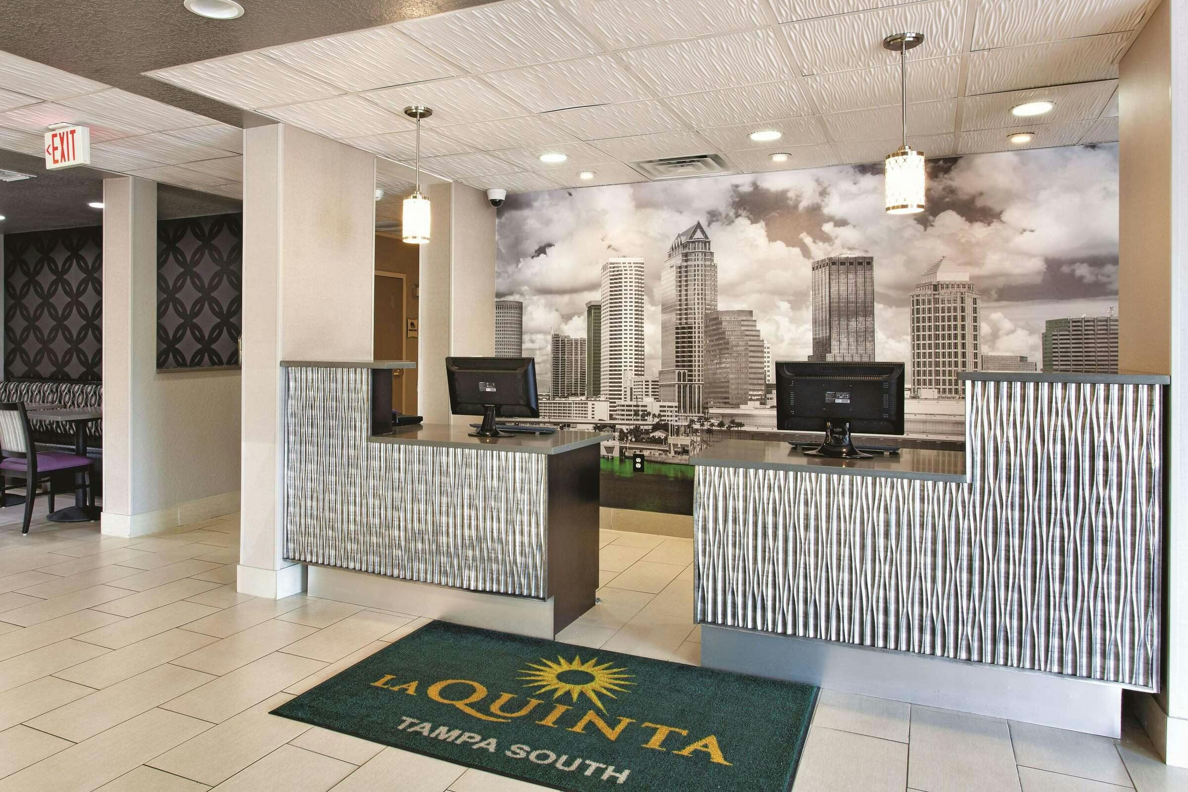 Hotel La Quinta Inn Ste Tampa South photo 3