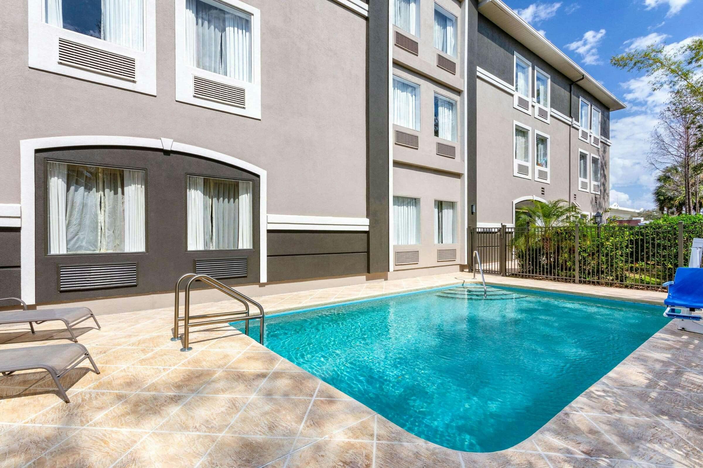 Hotel La Quinta Inn Ste Tampa South photo 5