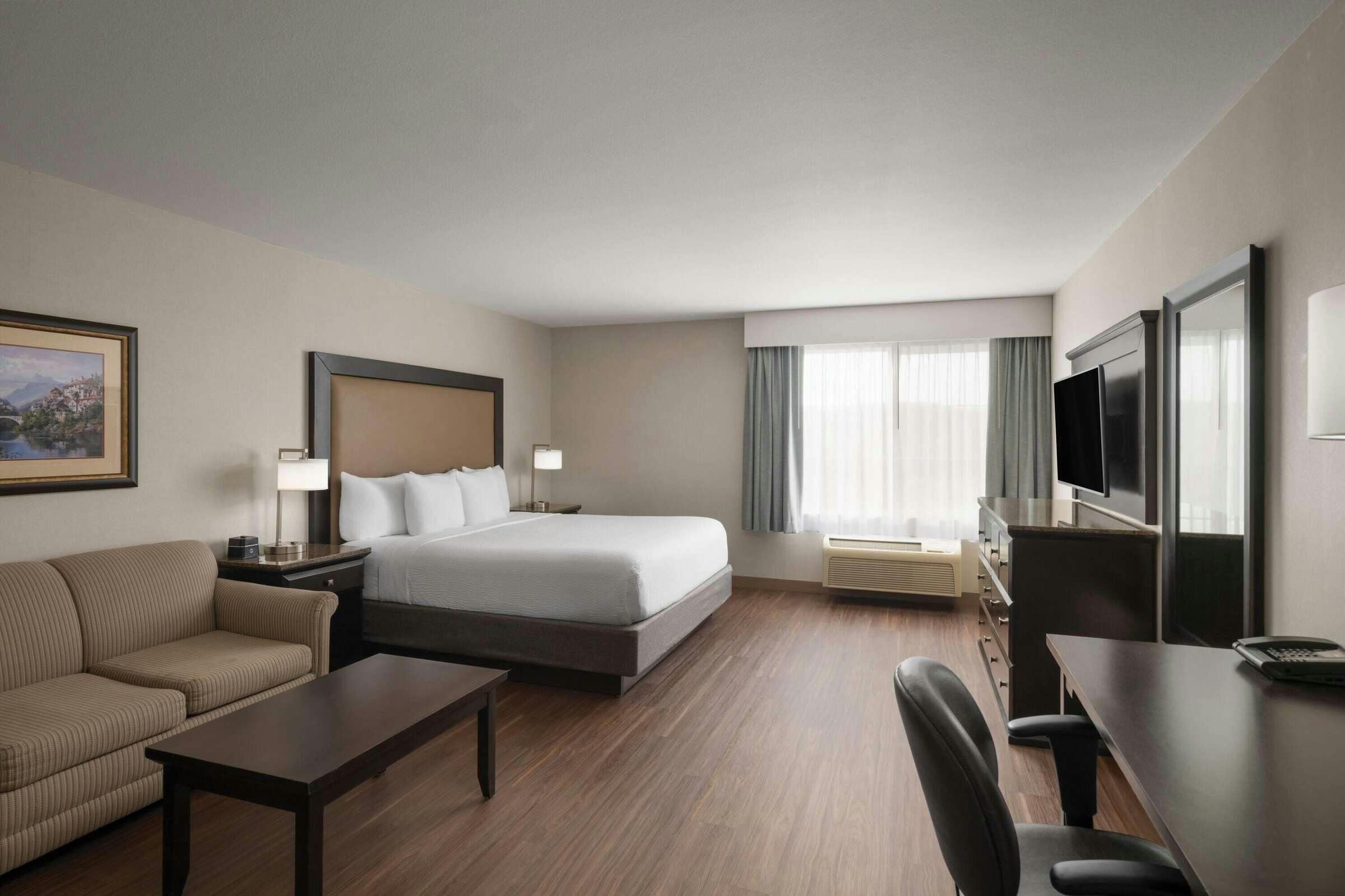 Hotel La Quinta Inn & Suites Paso Robles photo 3