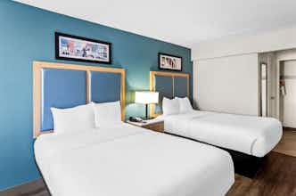 Hotel Suburban Studios Charleston Downtown photo 1