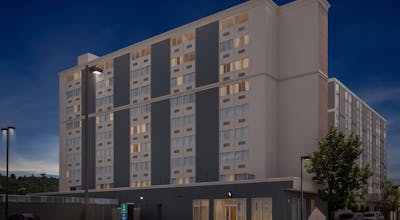 Suburban Studios Charleston Downtown