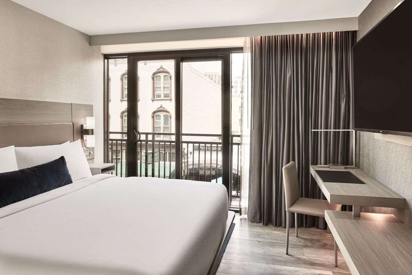 Hotel AC Hotel by Marriott San Diego Downtown Gaslamp Quarter photo 4