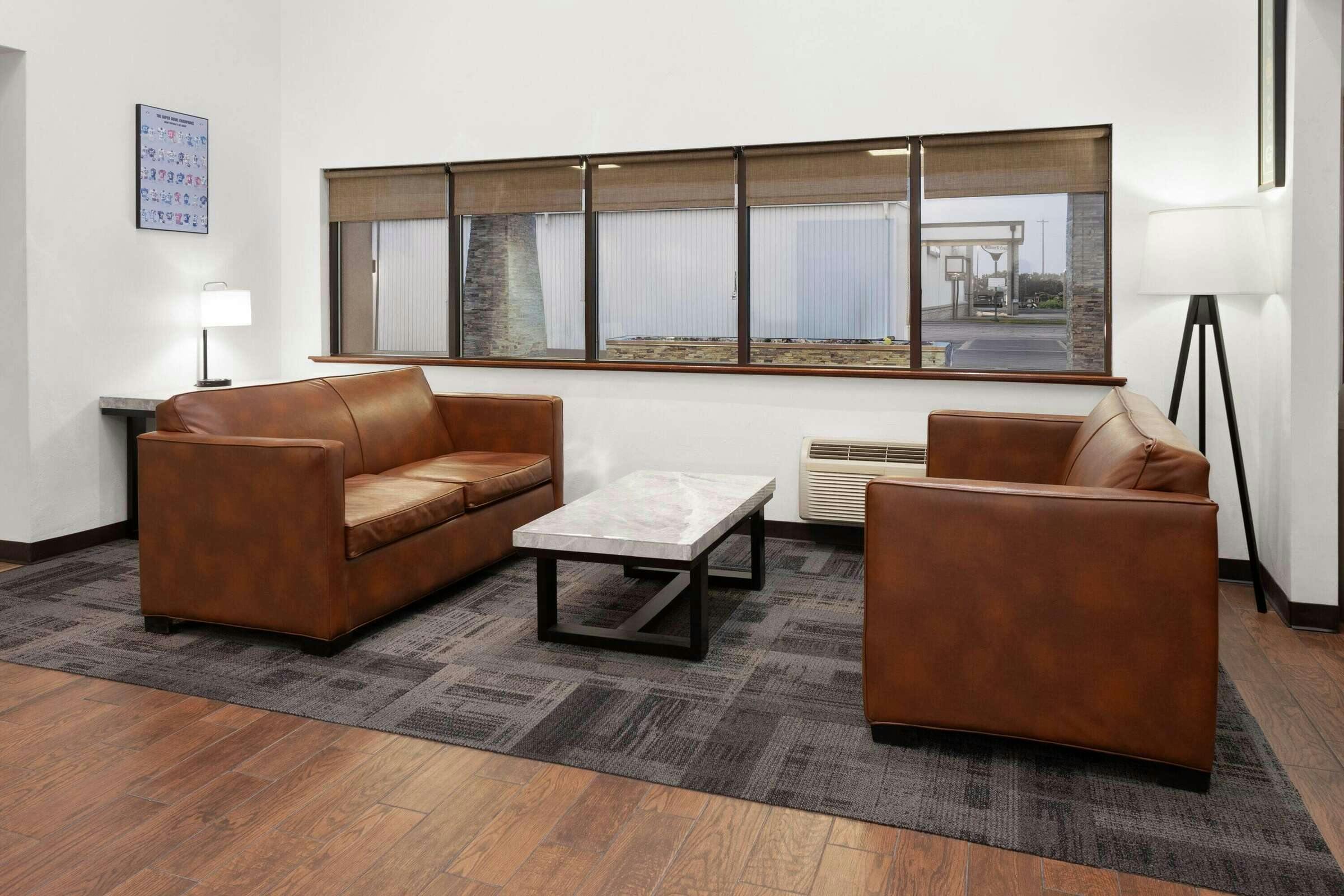 Hotel Baymont I S Green Bay photo 3