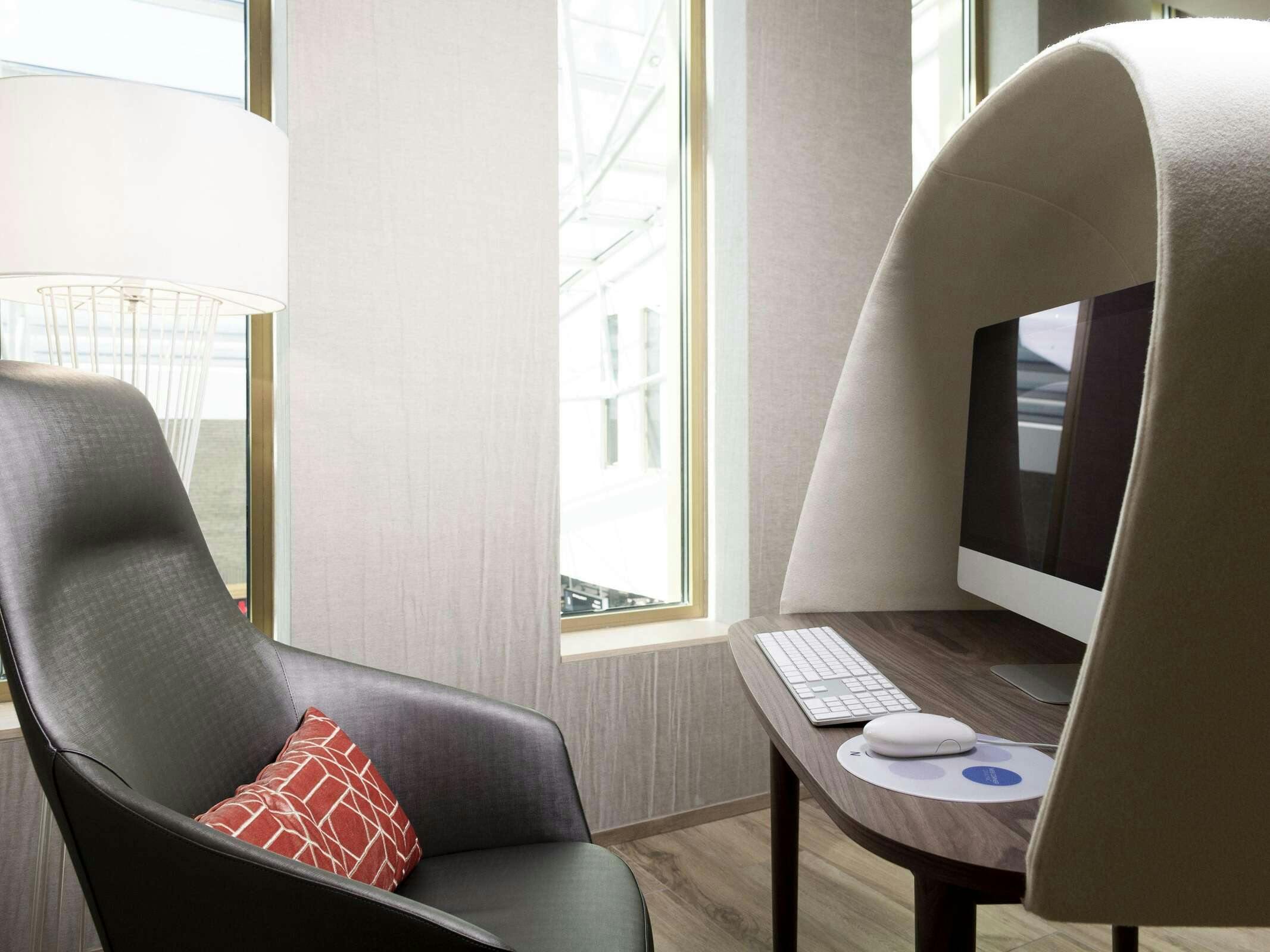 Hotel Novotel Charleroi Centre photo 1