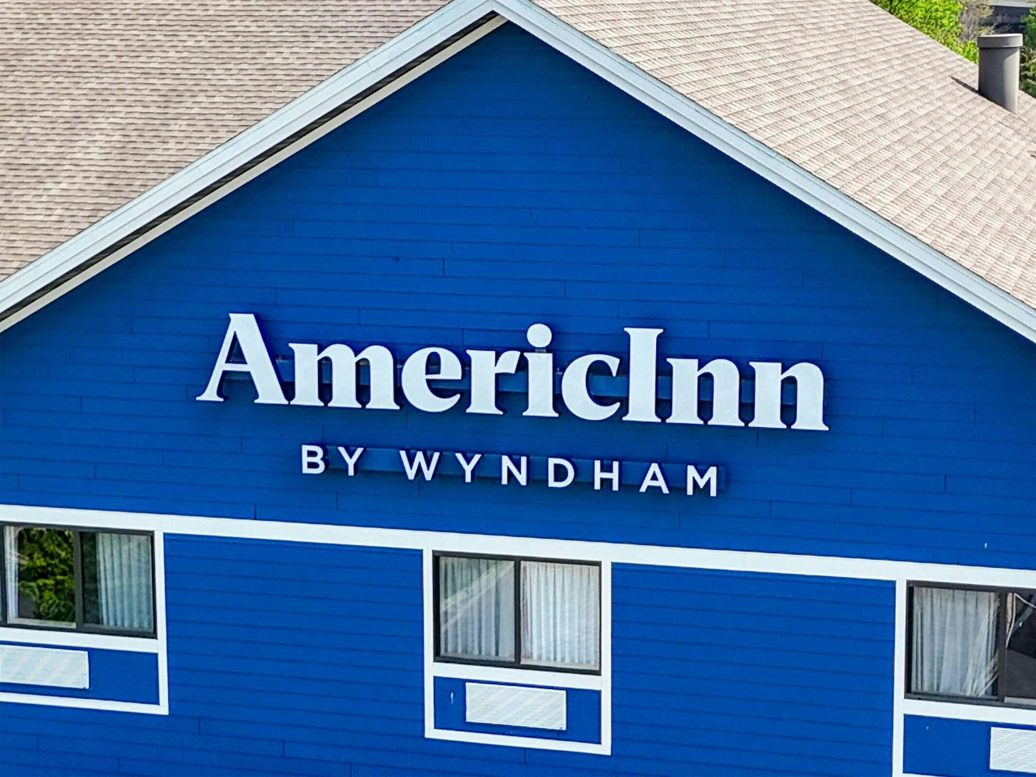 AmericInn Green Bay East
