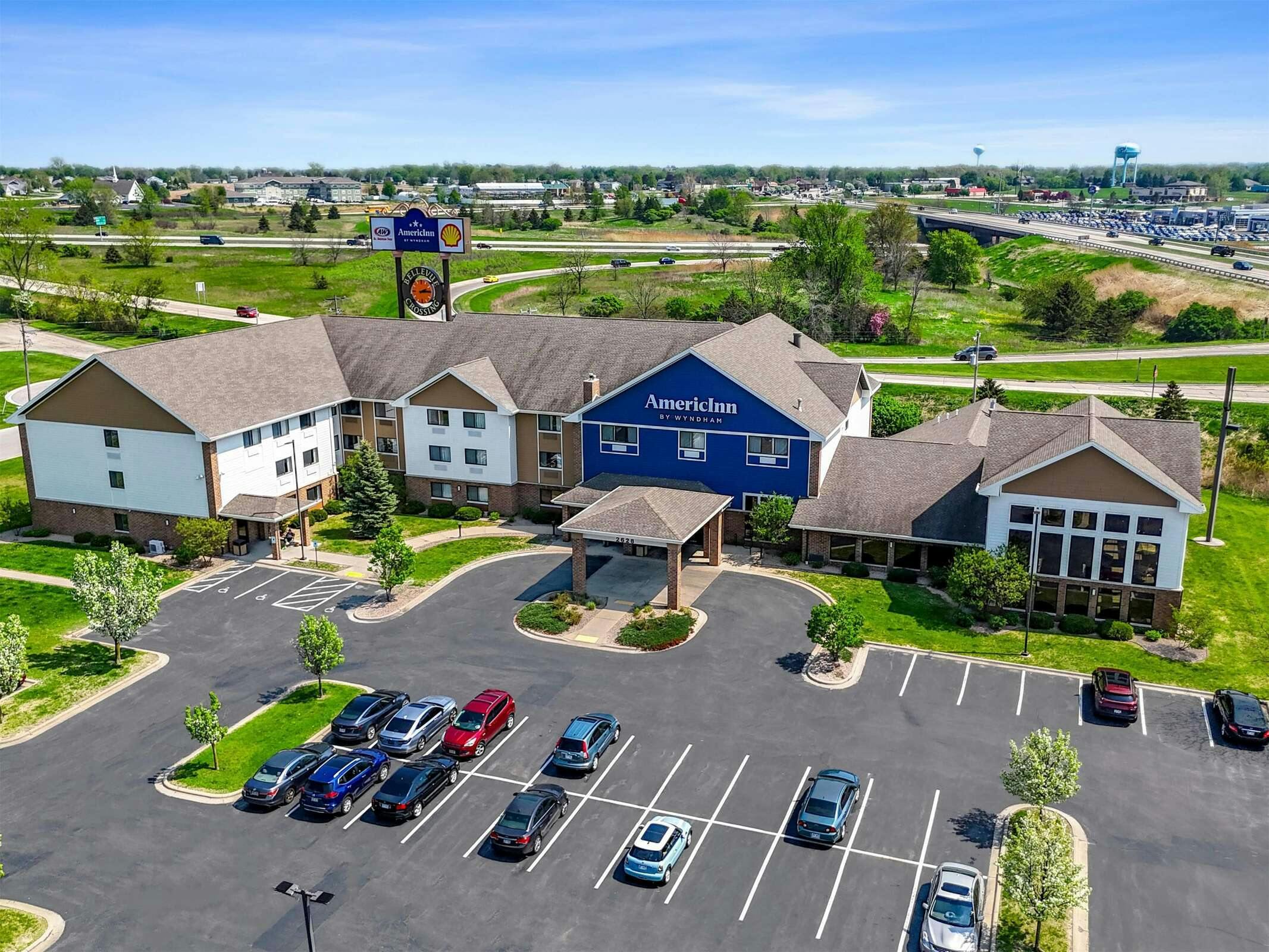 Hotel AmericInn Green Bay East photo 2