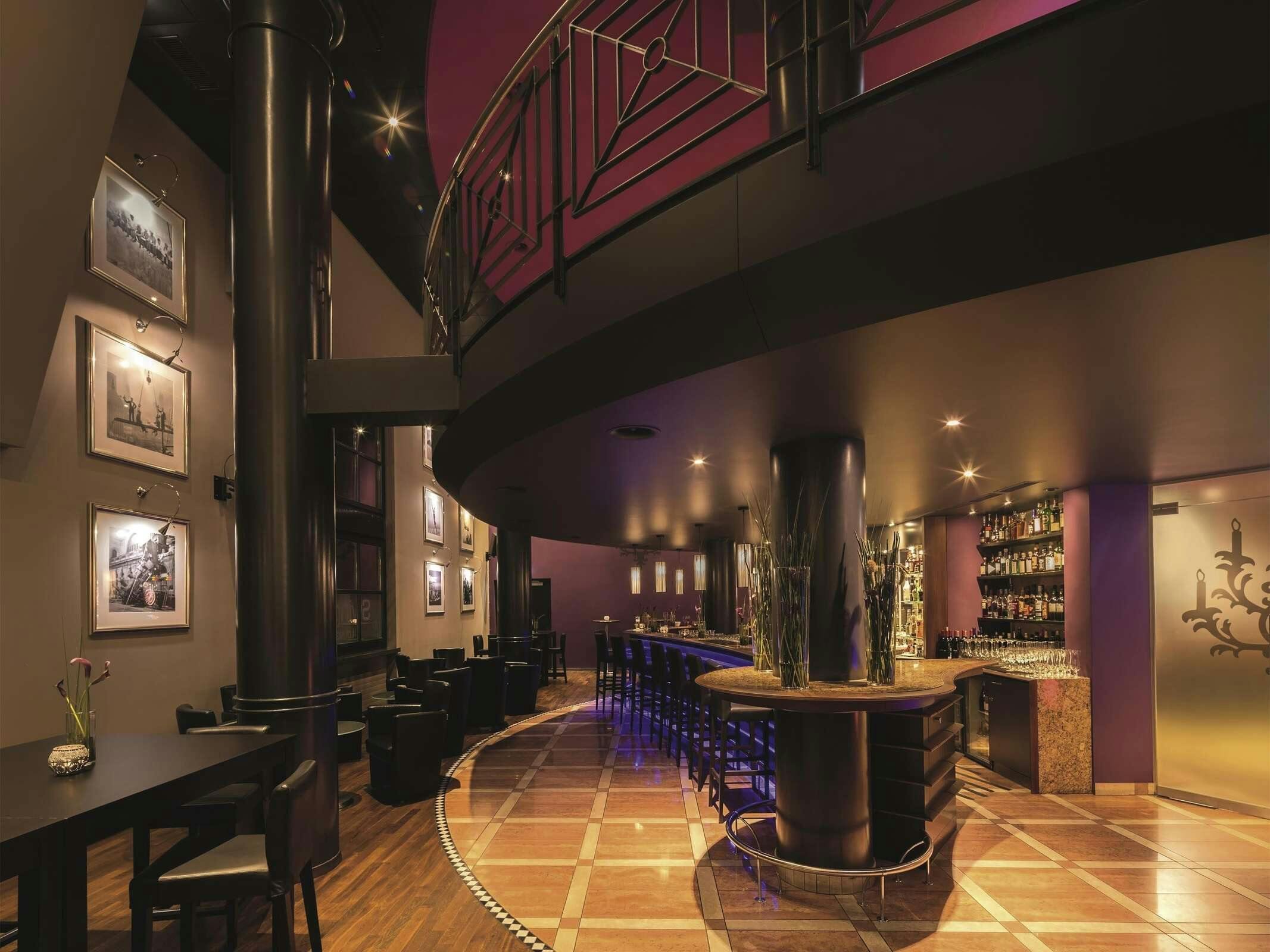 Hotel Mövenpick Hotel Zurich Regensdorf photo 2