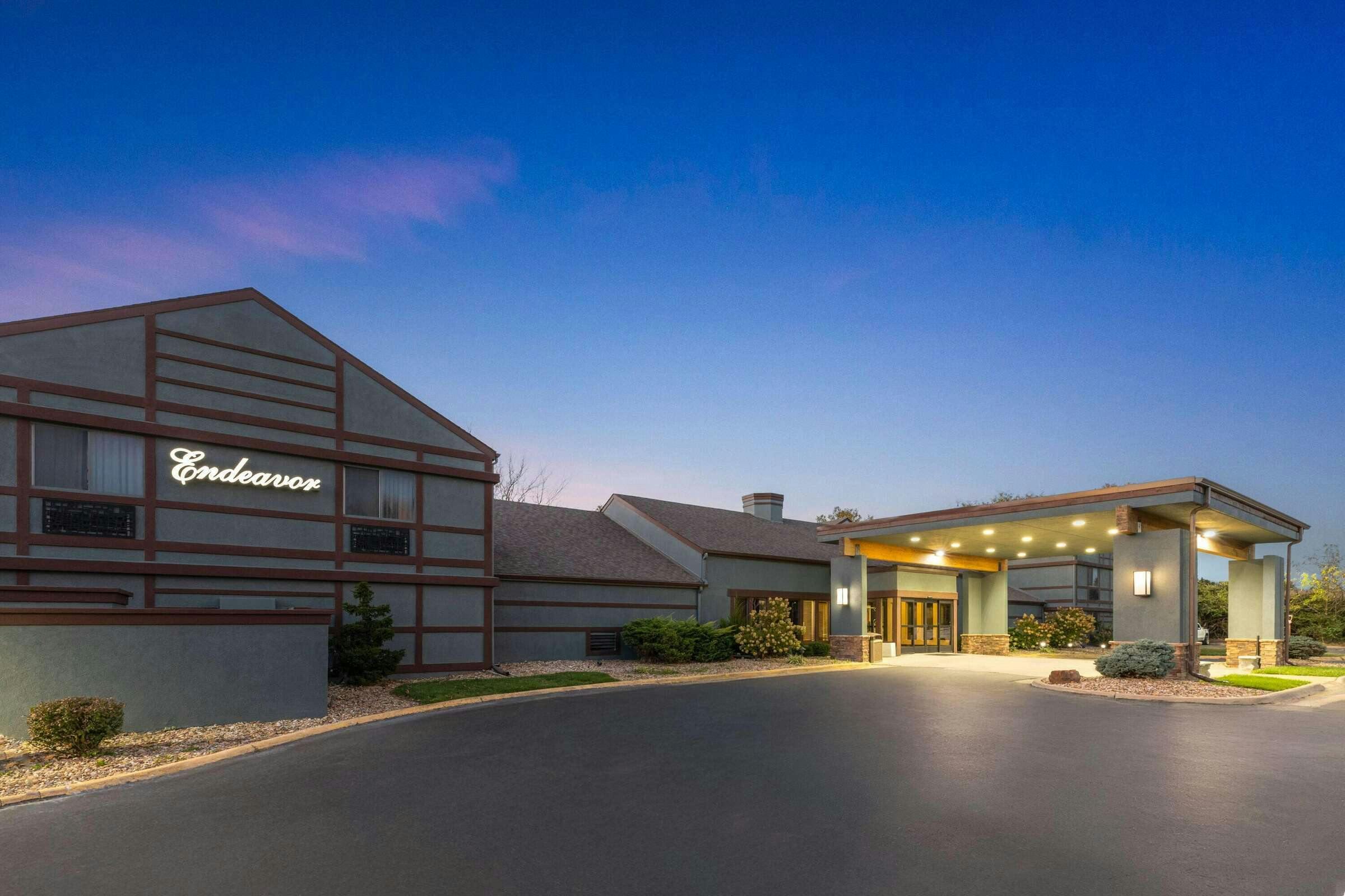 Hotel Endeavor Topeka, Trademark photo 1