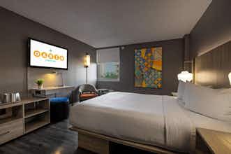 Hotel Oasis at Gold Spike photo 4