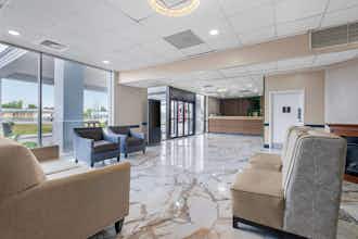 Hotel Baymont Richmond KY photo 5