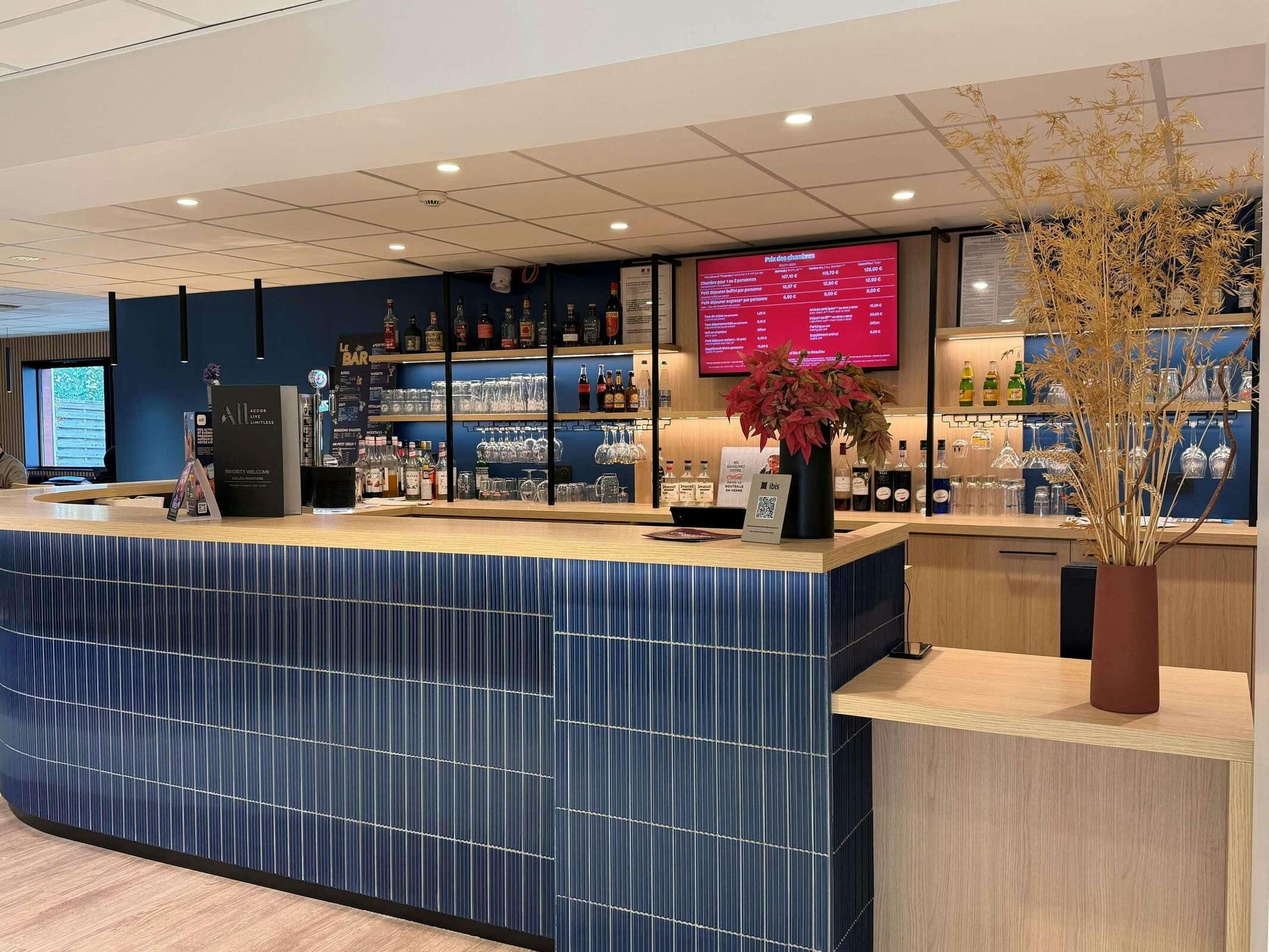 Hotel Ibis Rennes Beaulieu photo 4