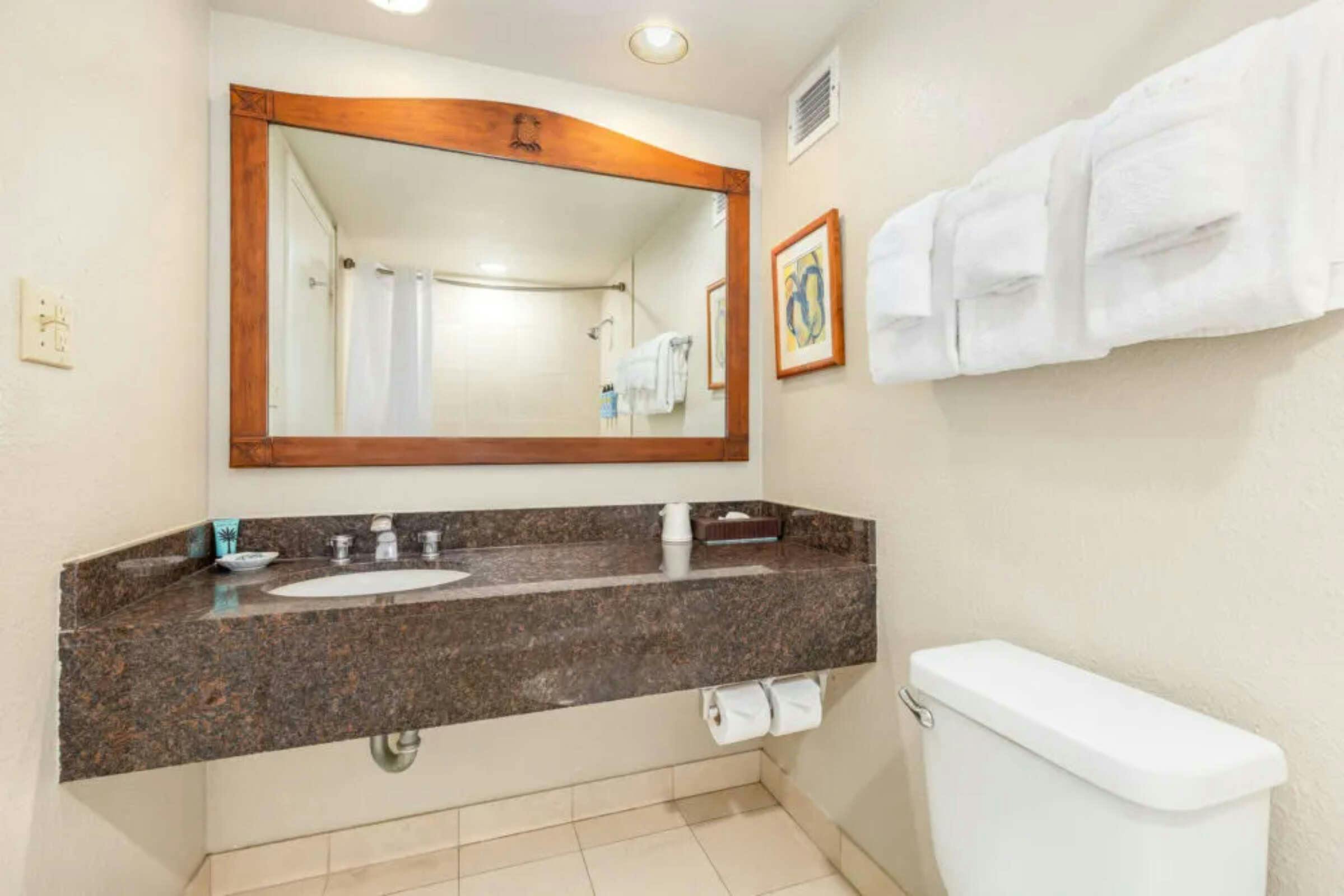 Hotel Luana Waikiki Hotel & Suites photo 4