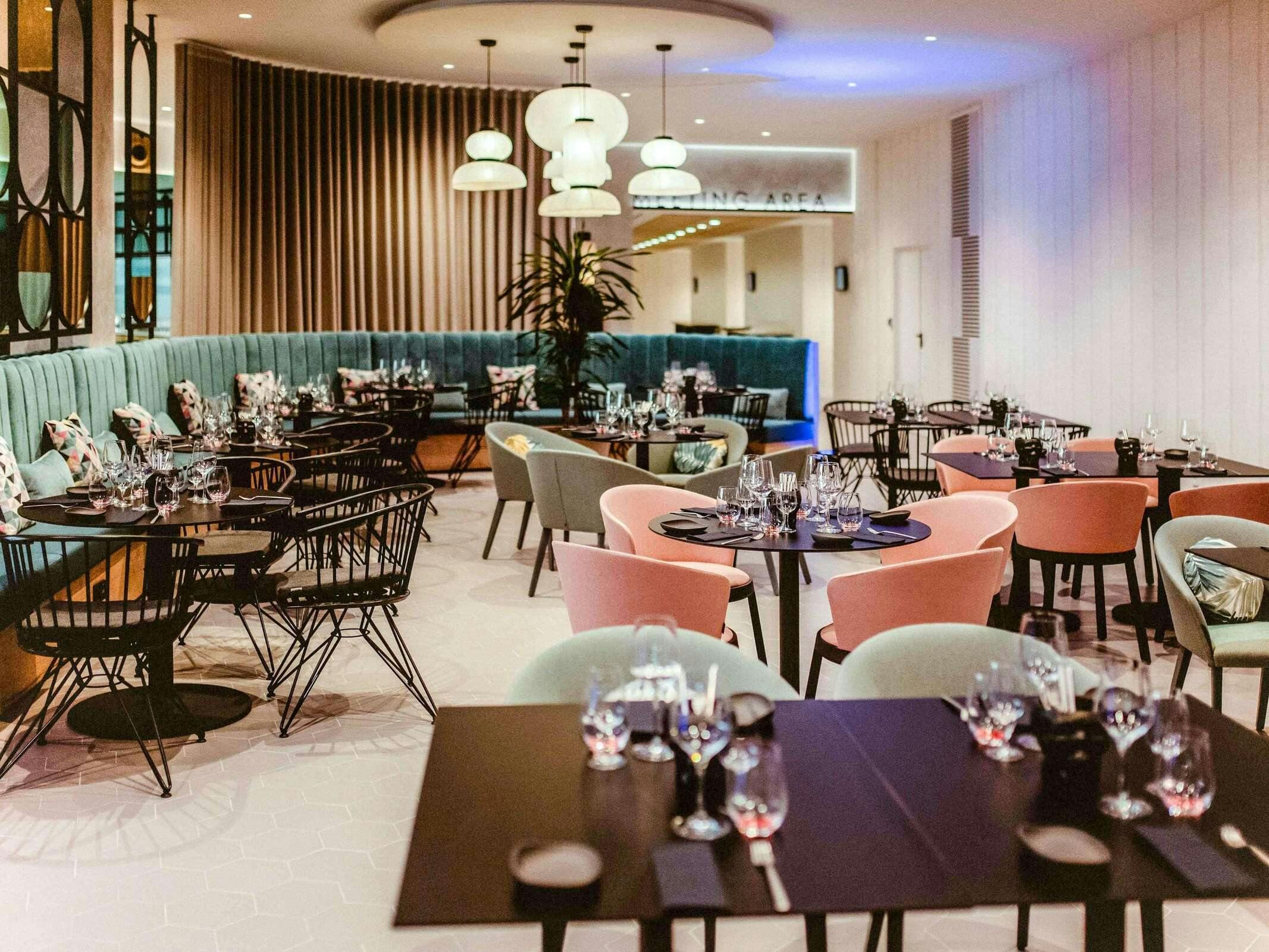 Hotel Novotel Madrid Campo De Las Naciones photo 2