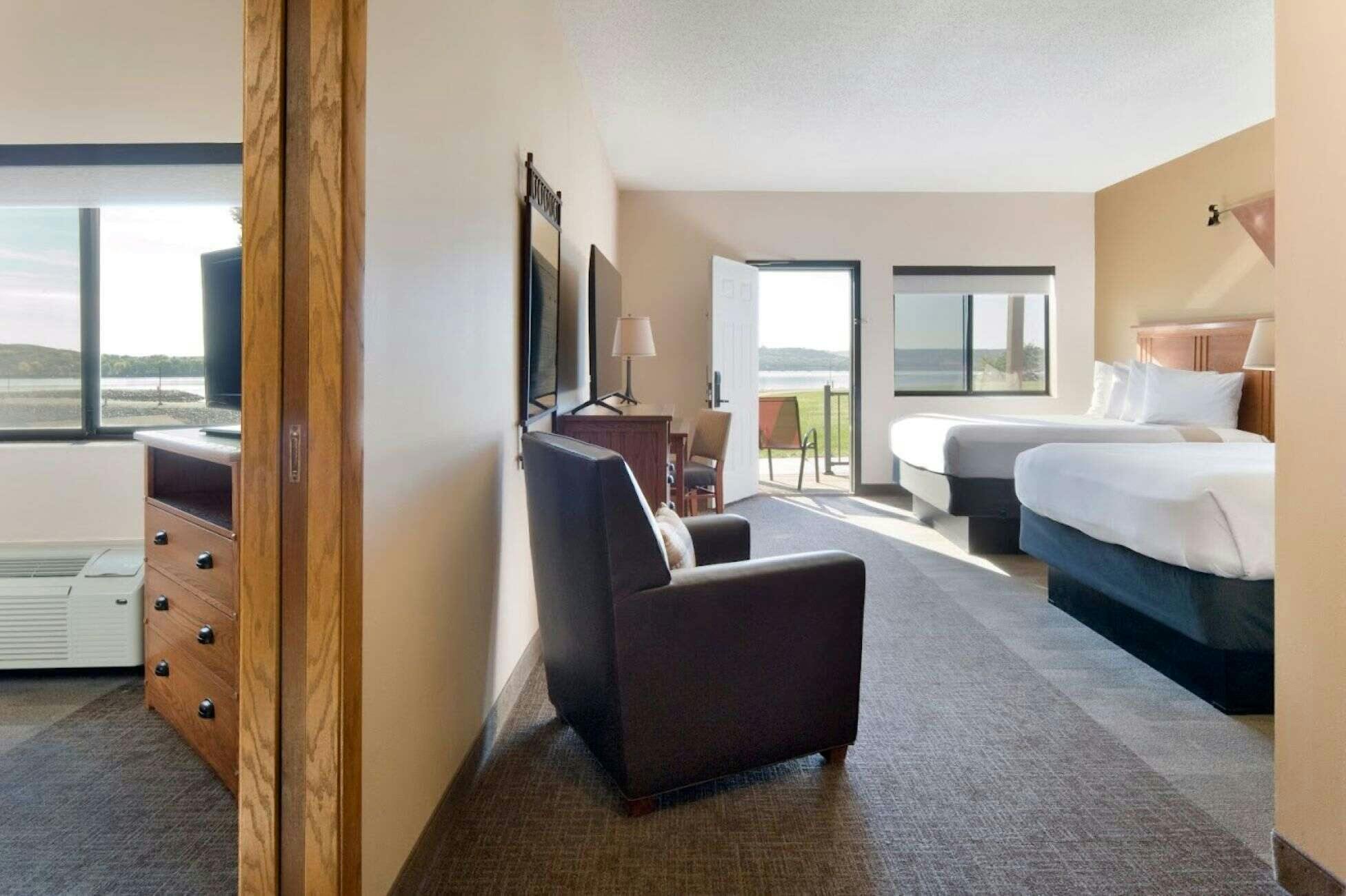 Hotel Cedar Shore Resort photo 3