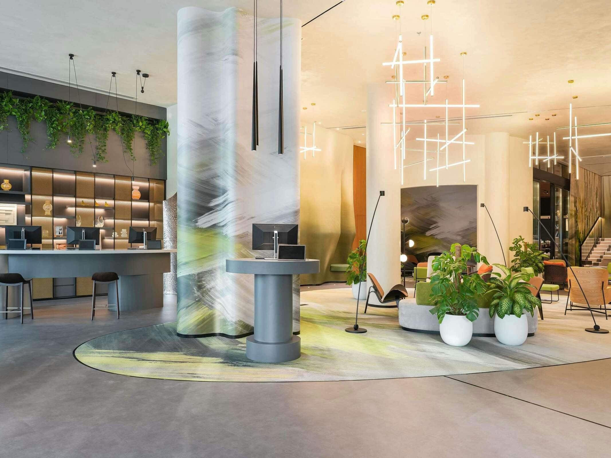 Hotel Novotel World Trade Centre Dubai photo 2