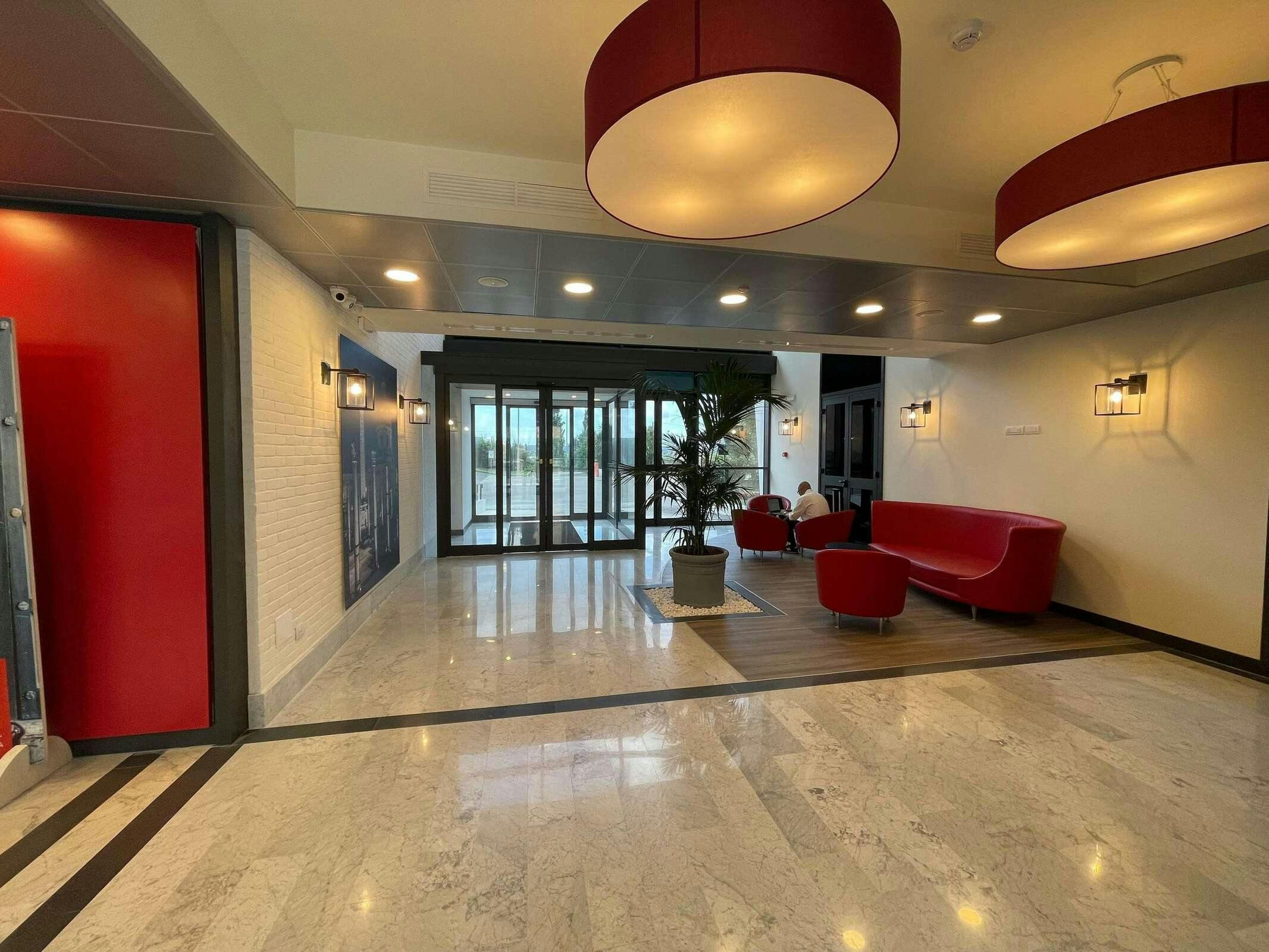 Hotel Ibis Roma Fiera photo 2