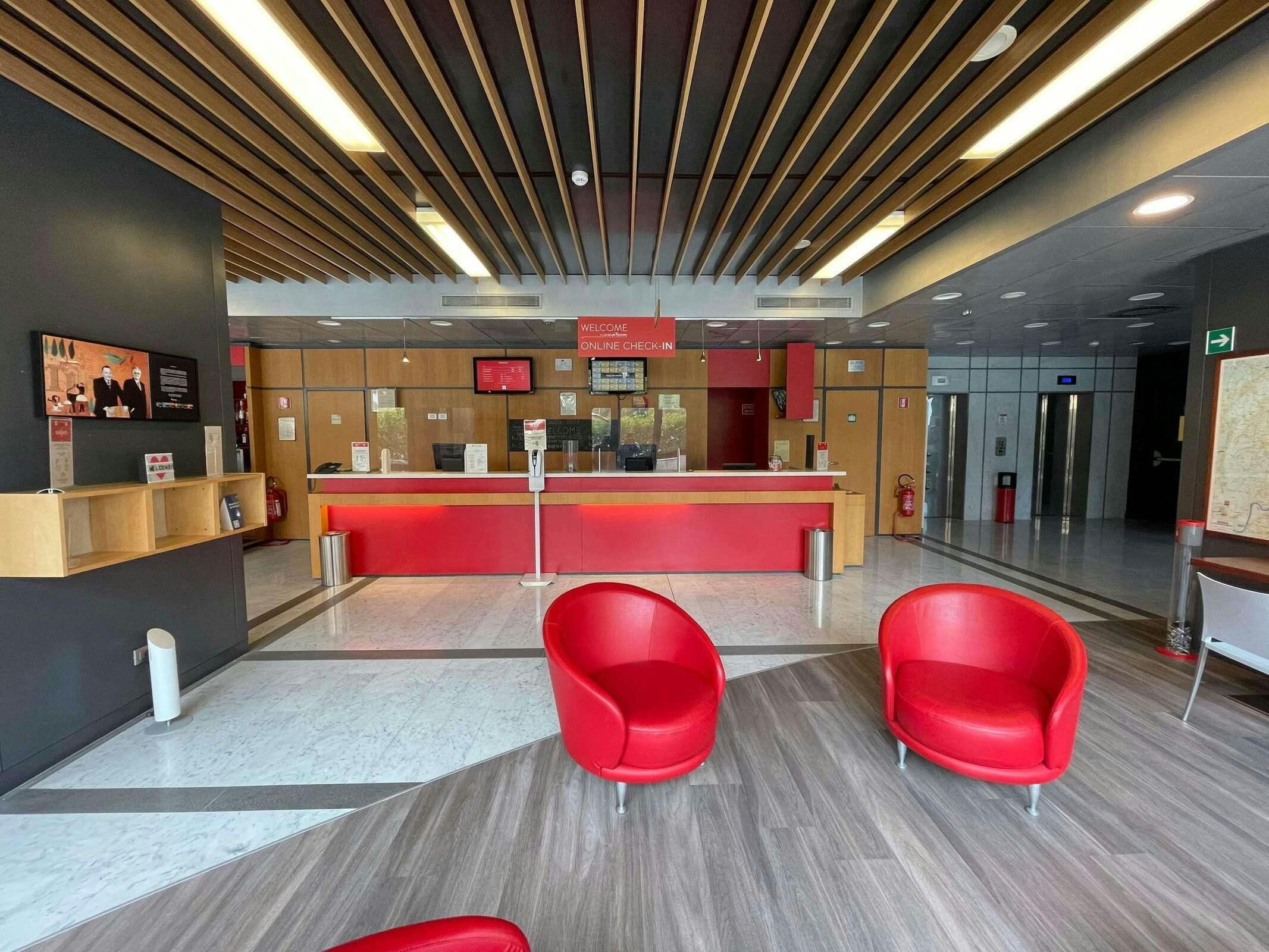 Hotel Ibis Roma Fiera photo 5