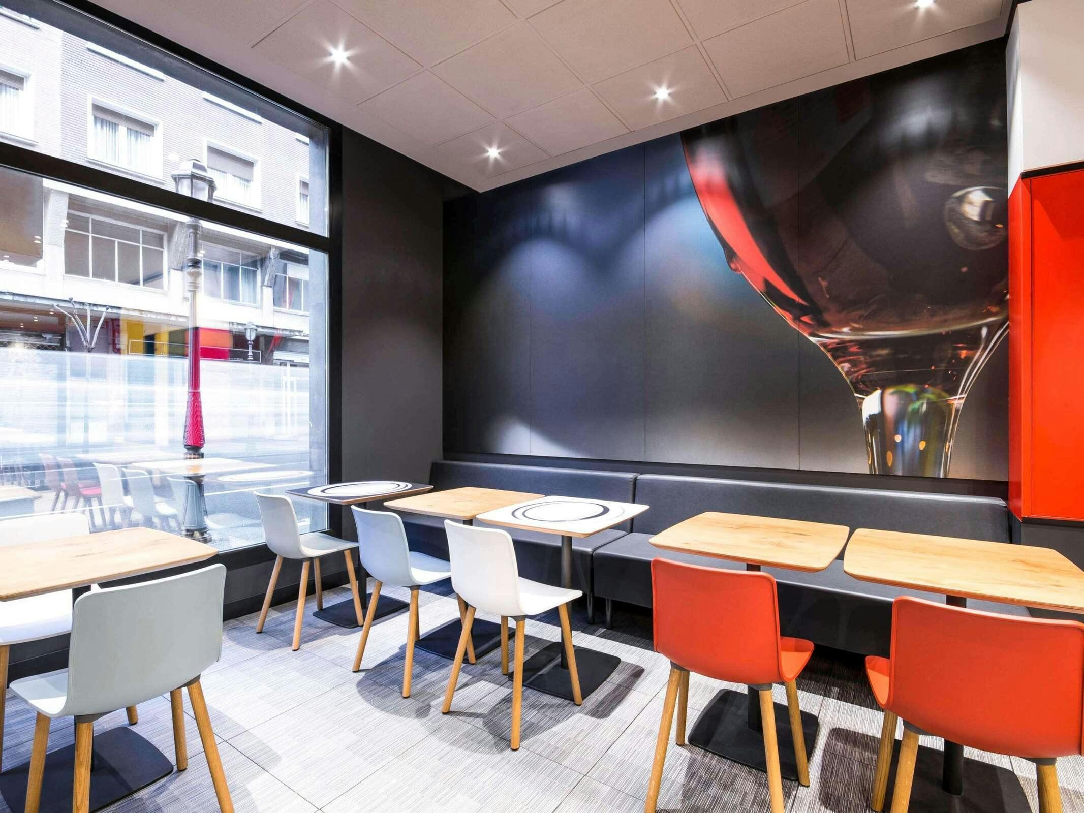 Hotel Ibis Bilbao Centro photo 1