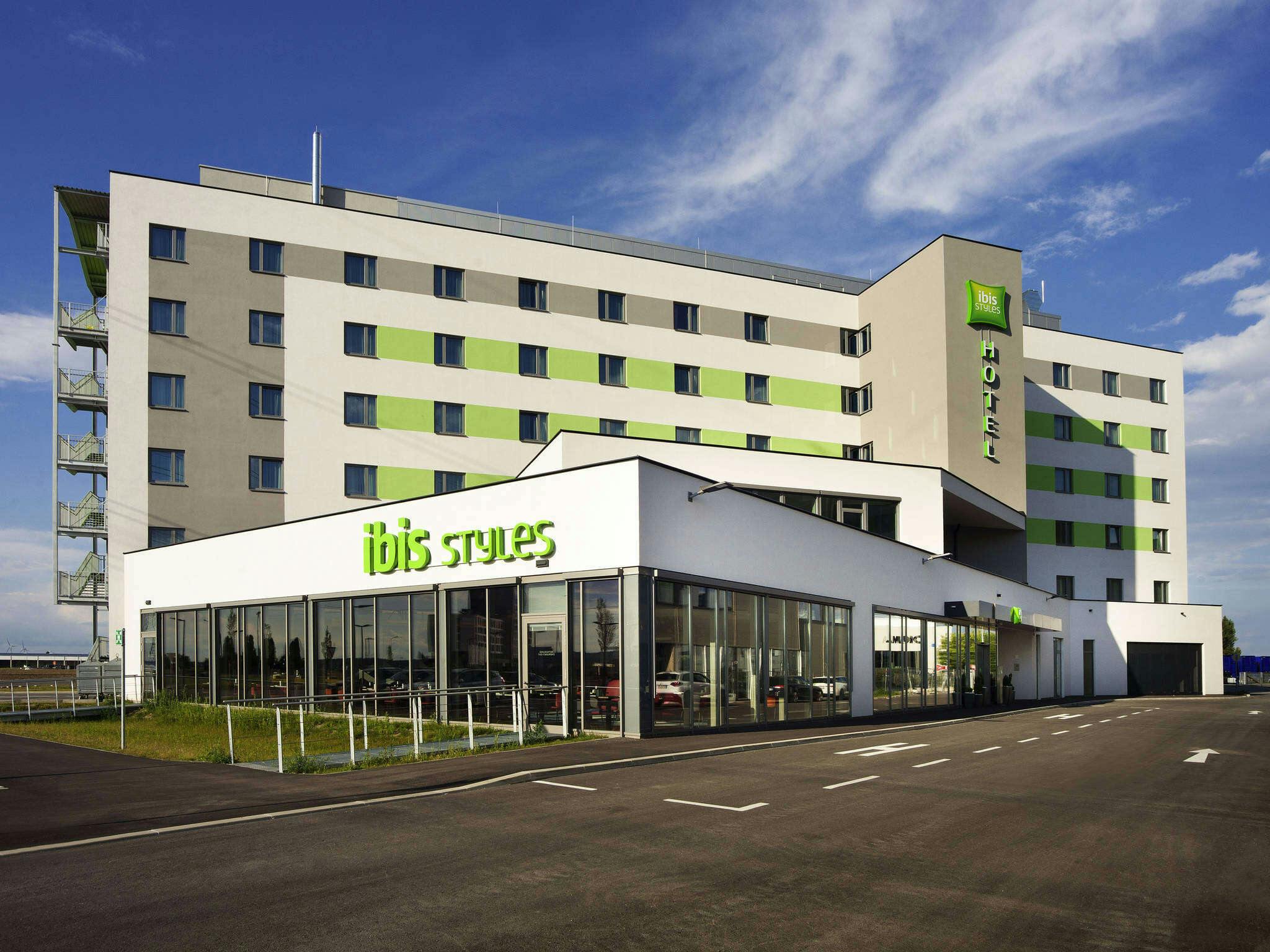 Hotel Ibis Styles Parndorf photo 2