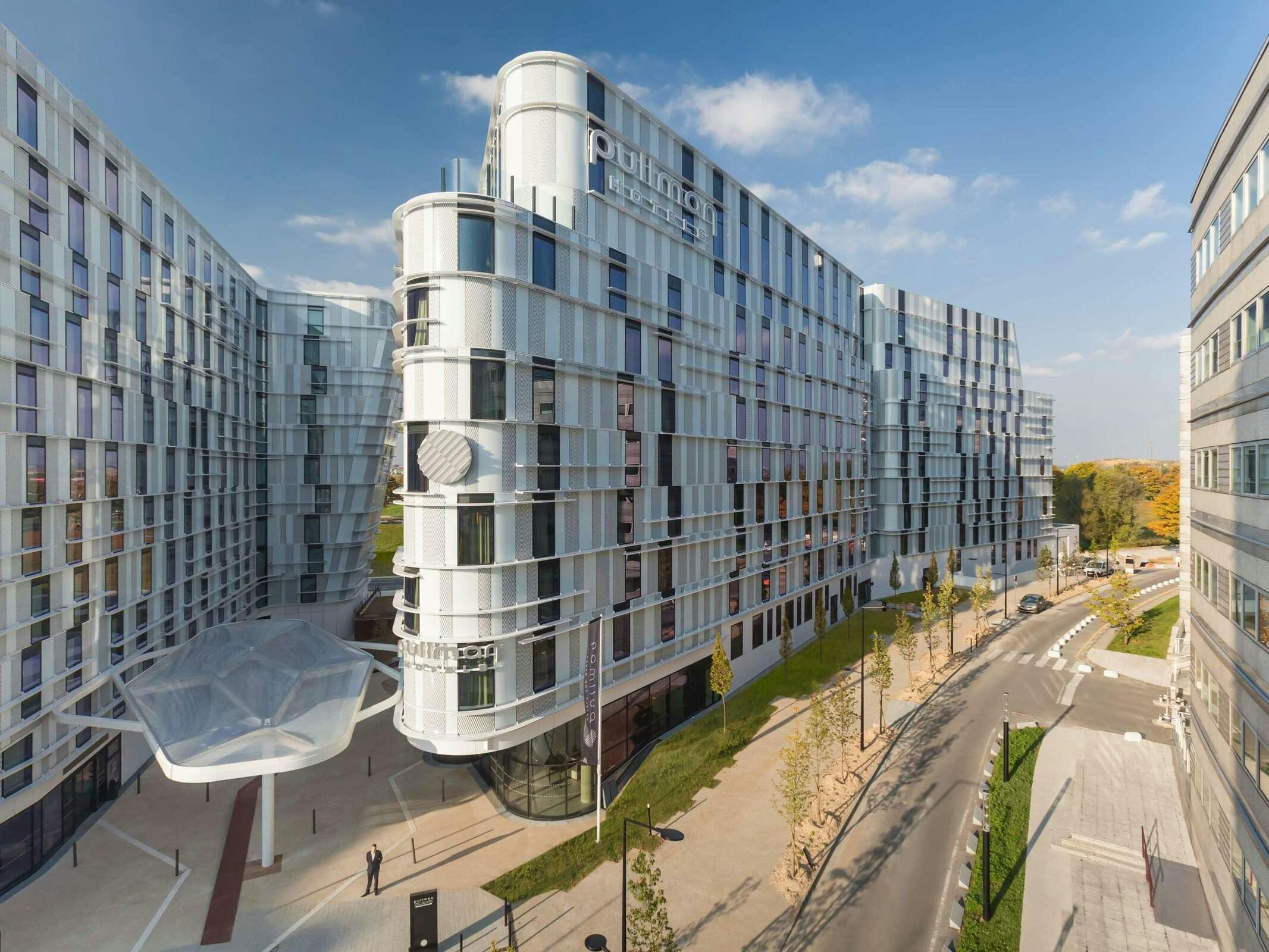 Hotel Pullman Paris Roissy CDG Airport photo 1