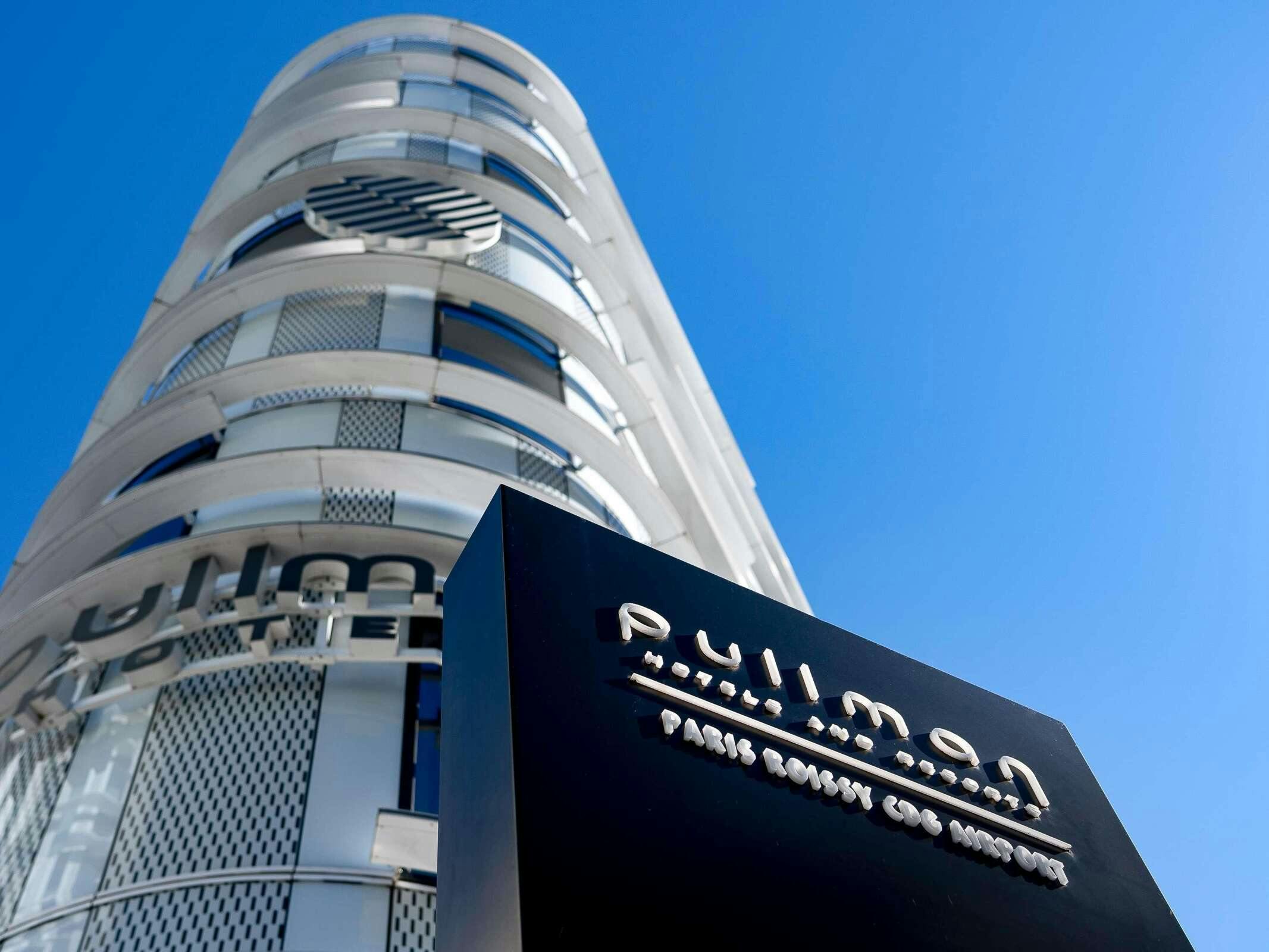 Hotel Pullman Paris Roissy CDG Airport photo 3