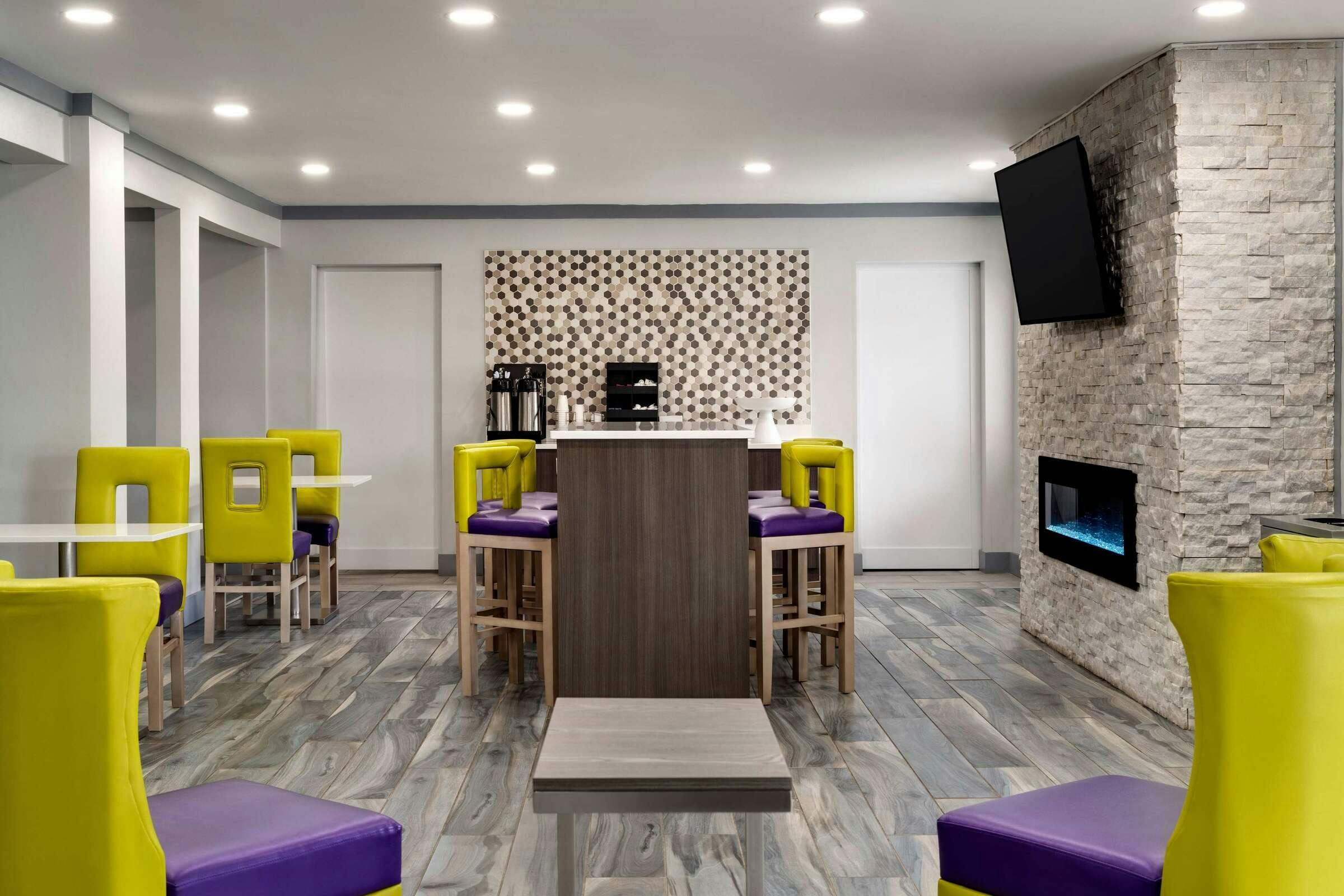 Hotel LaQuinta Birmingham Inverness photo 4