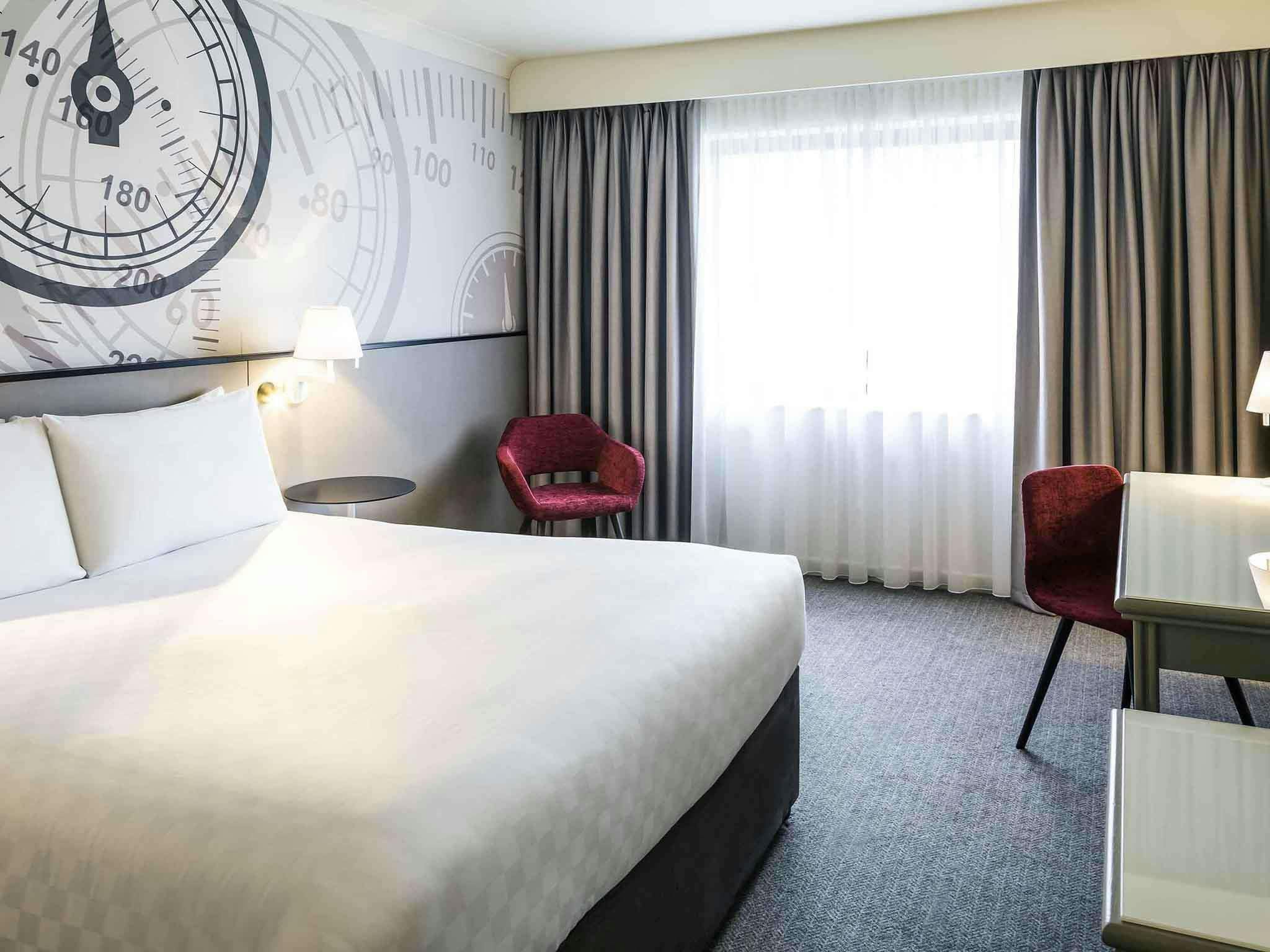 Hotel Mercure Dartford Brands Hatch Hotel & Spa photo 4