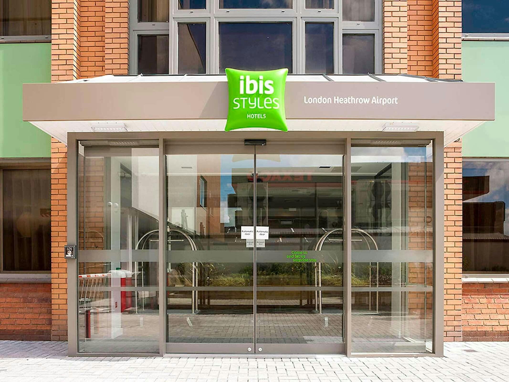 Hotel Ibis Styles London Heathrow Airport photo 2